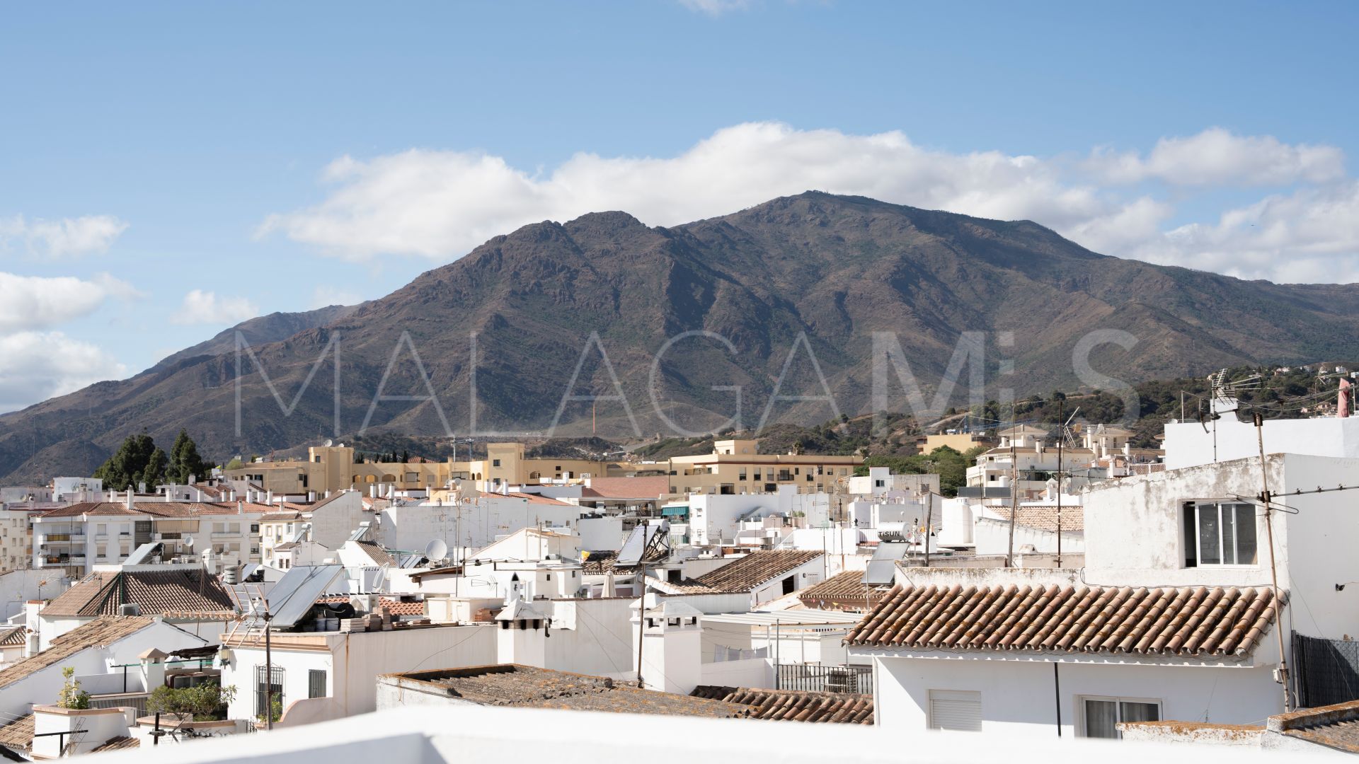 Se vende adosado de 4 bedrooms in Estepona Centro