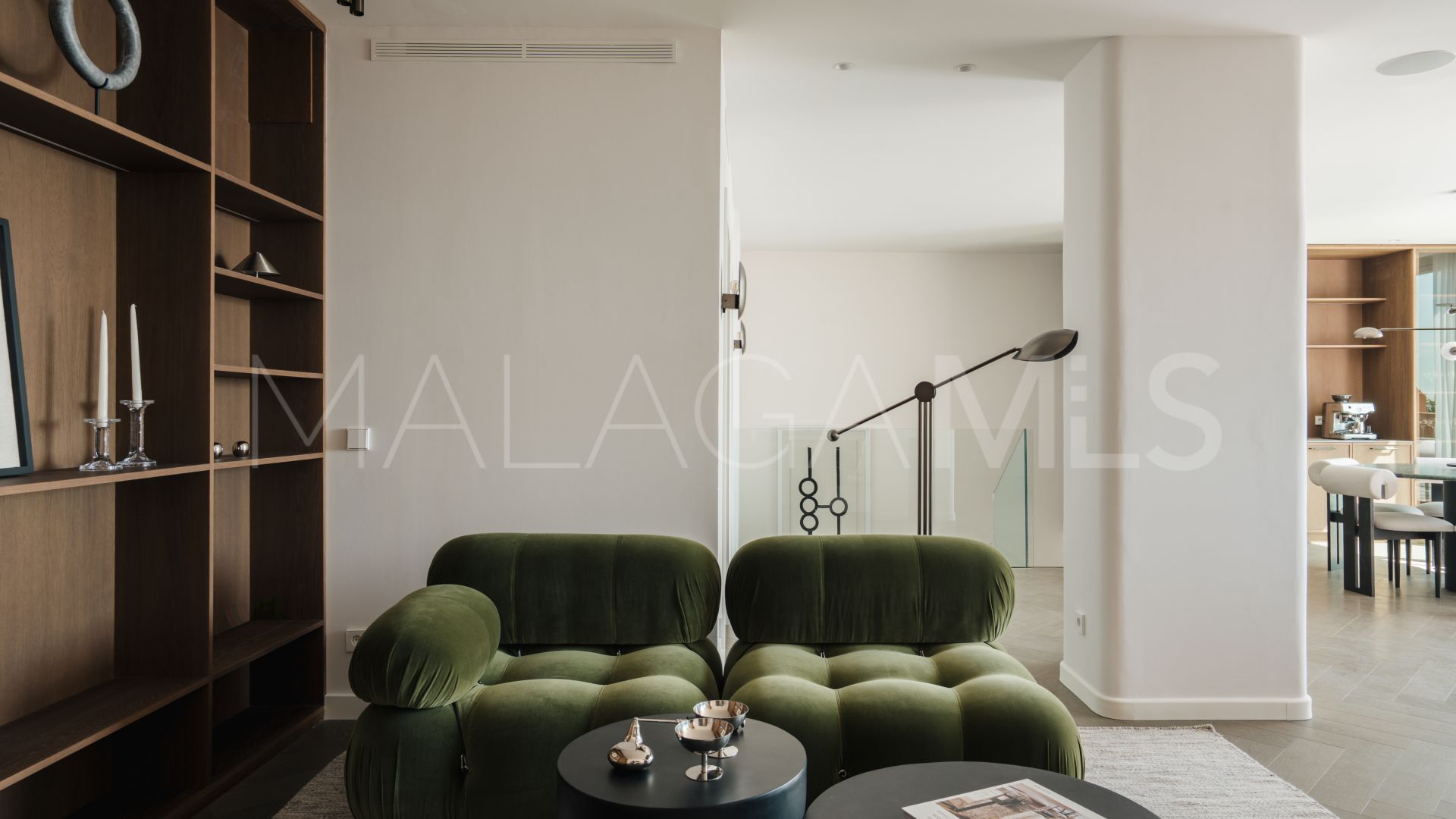 Takvåning for sale in Les Belvederes