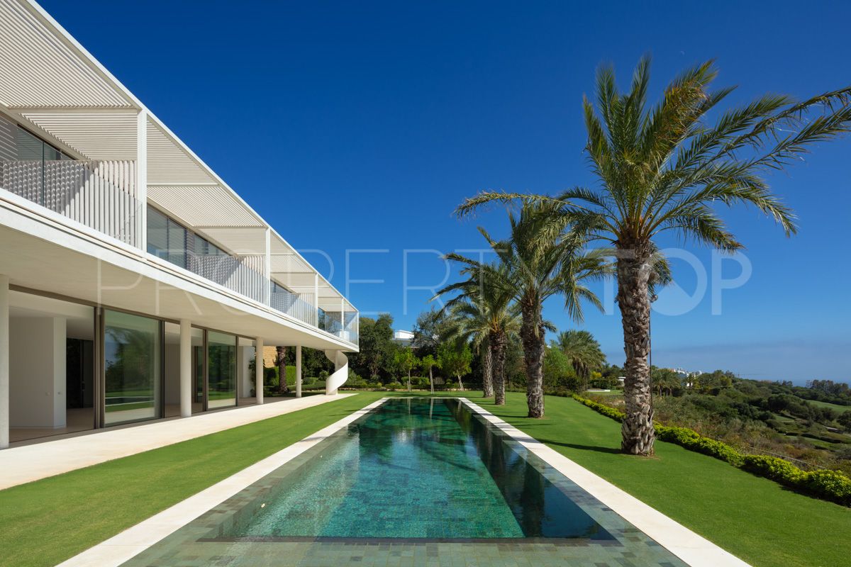 Buy villa with 5 bedrooms in Finca Cortesin