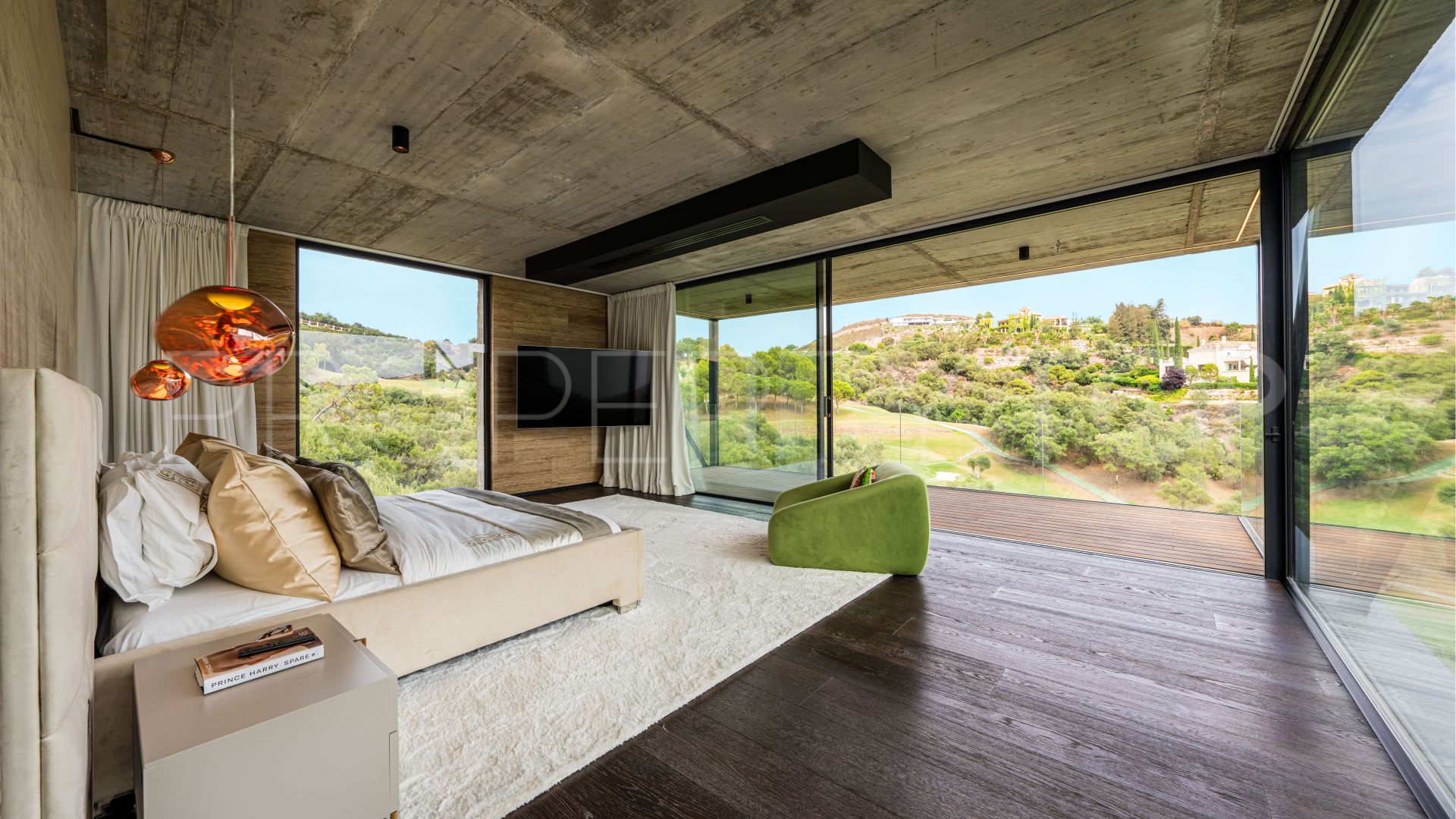 Villa con 5 dormitorios en venta en Marbella Club