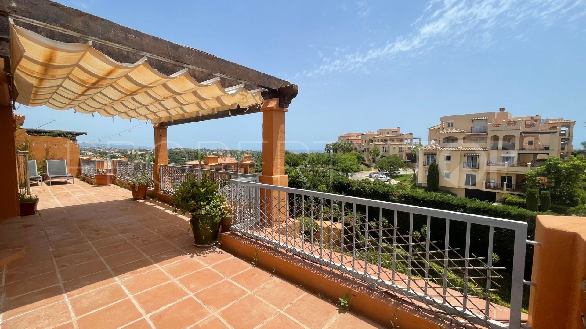 For sale penthouse in Benatalaya with 3 bedrooms
