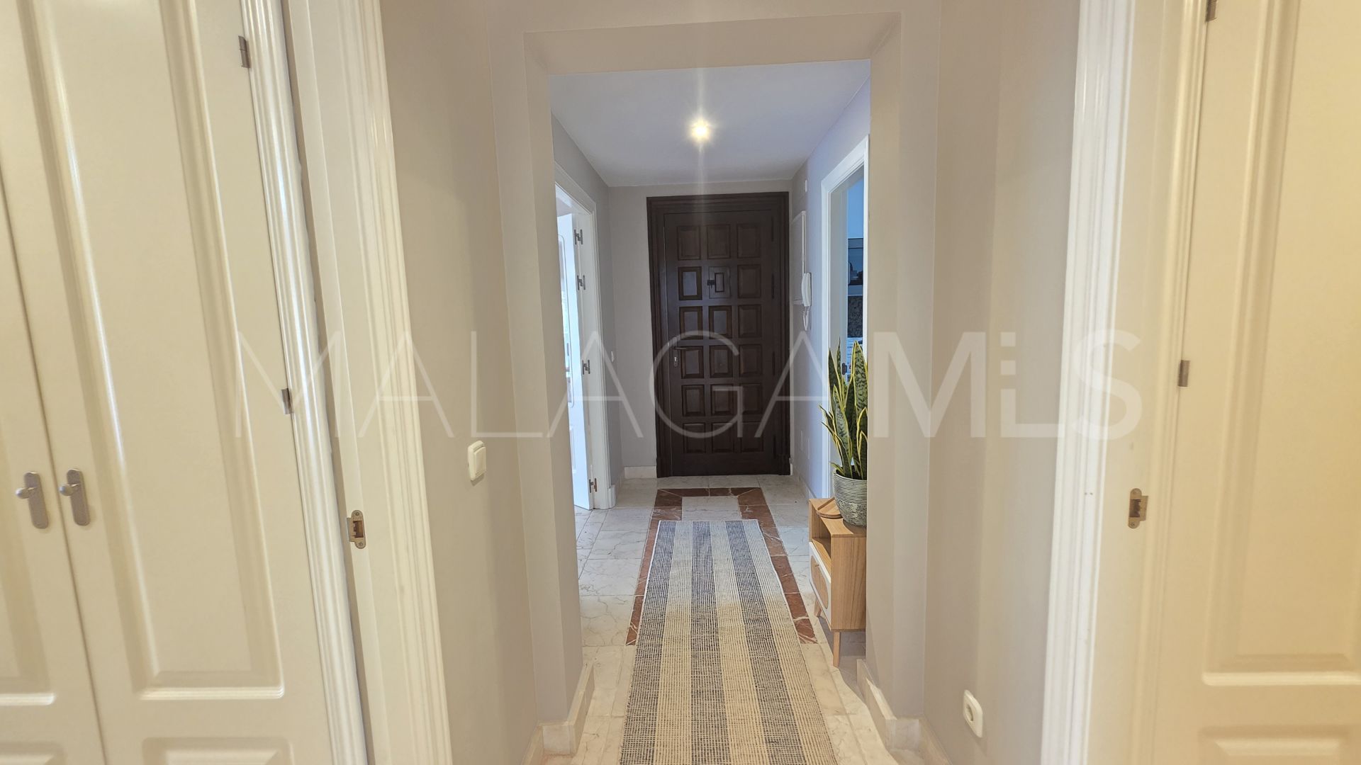 For sale ground floor apartment in Benatalaya