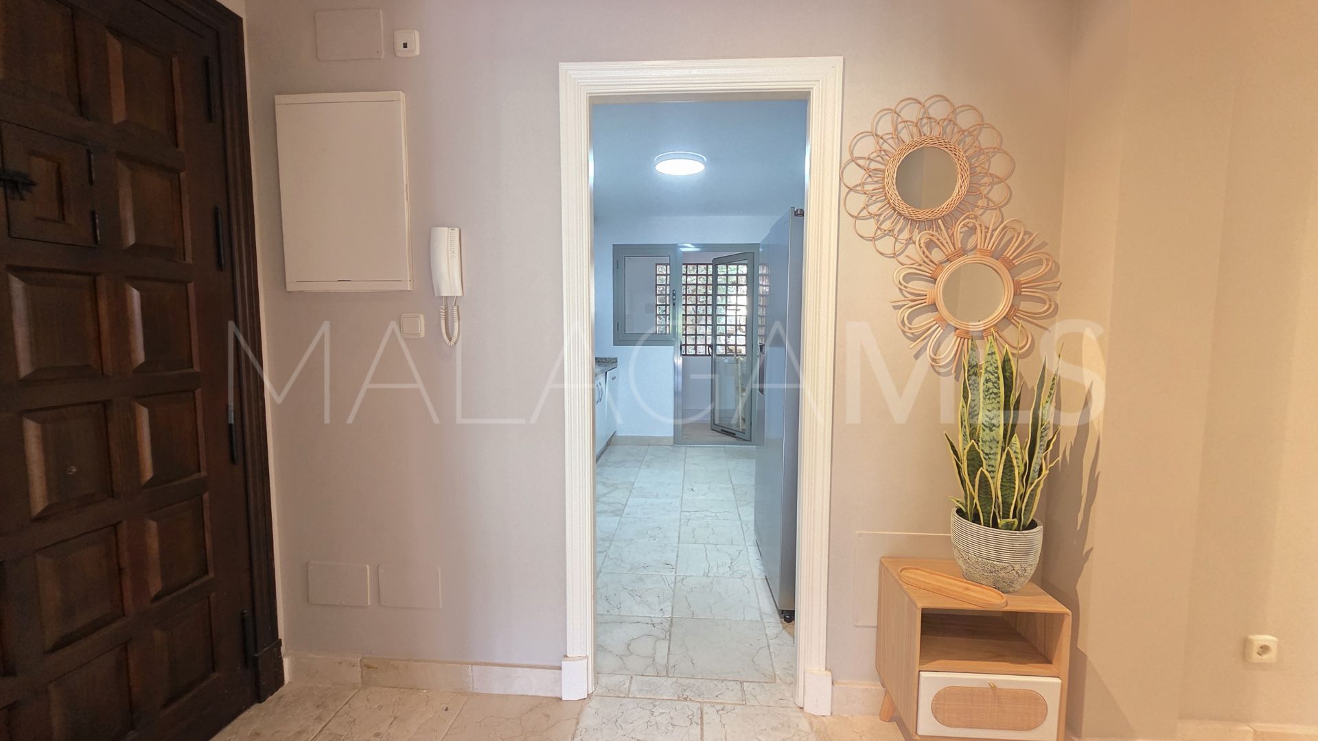 For sale ground floor apartment in Benatalaya
