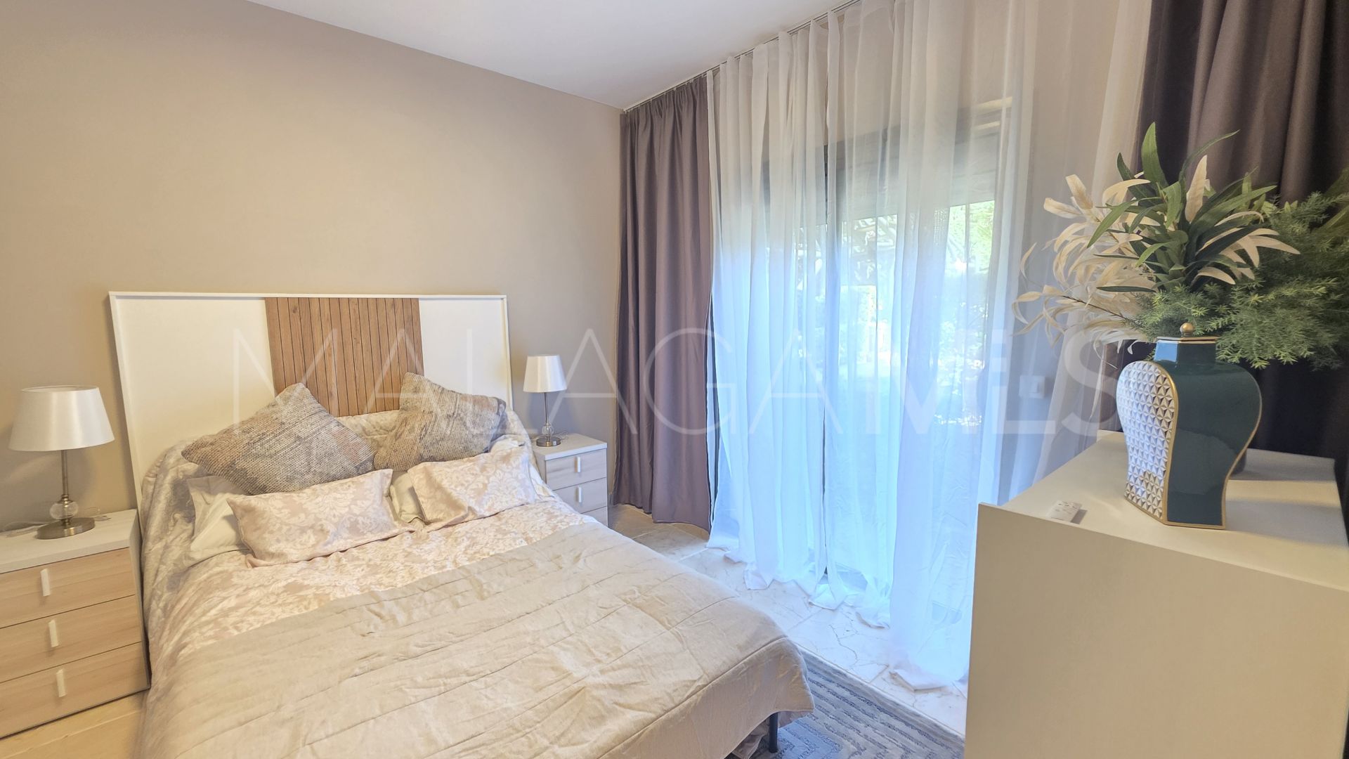 For sale ground floor apartment in Benatalaya