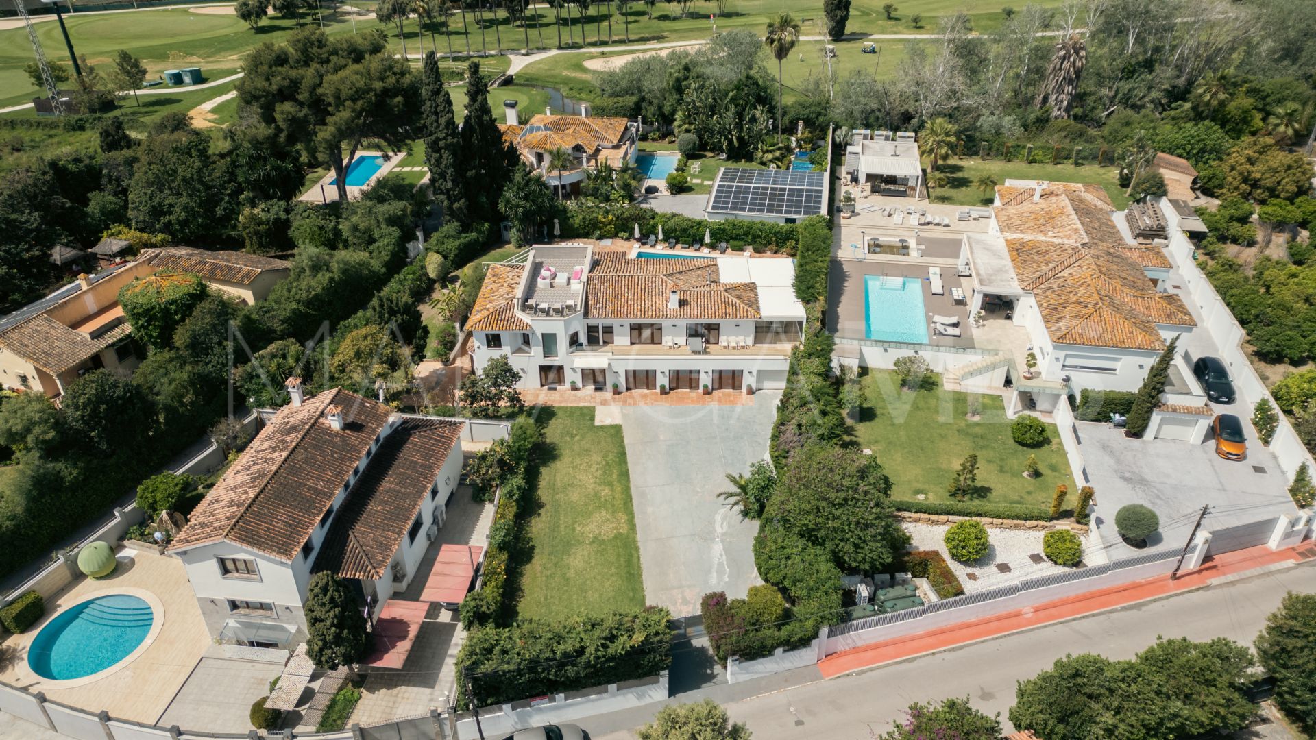 Villa for sale in Linda Vista Baja