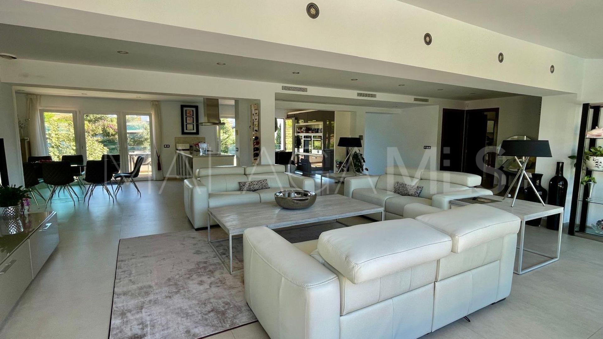 Villa for sale in Linda Vista Baja