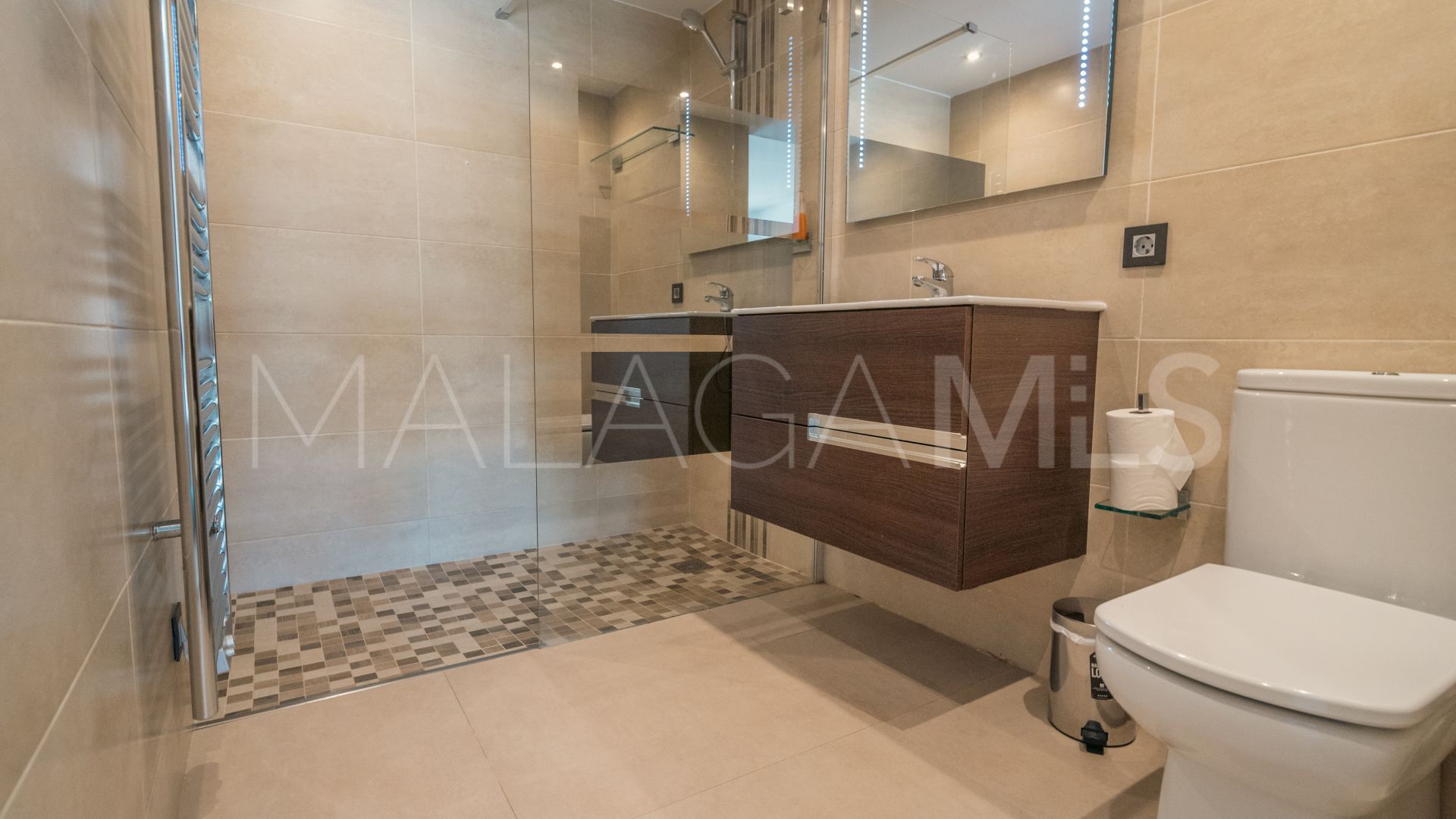 Villa for sale in Linda Vista Baja