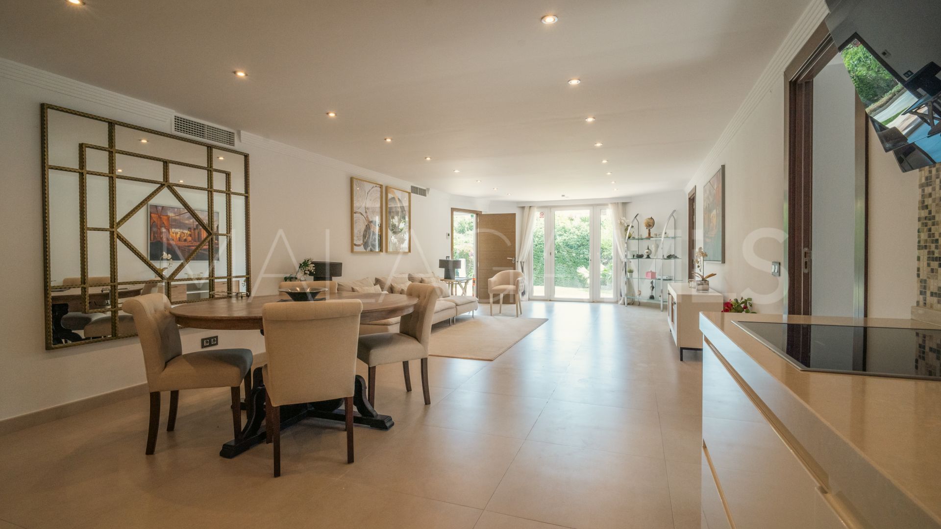 Villa for sale in Linda Vista Baja