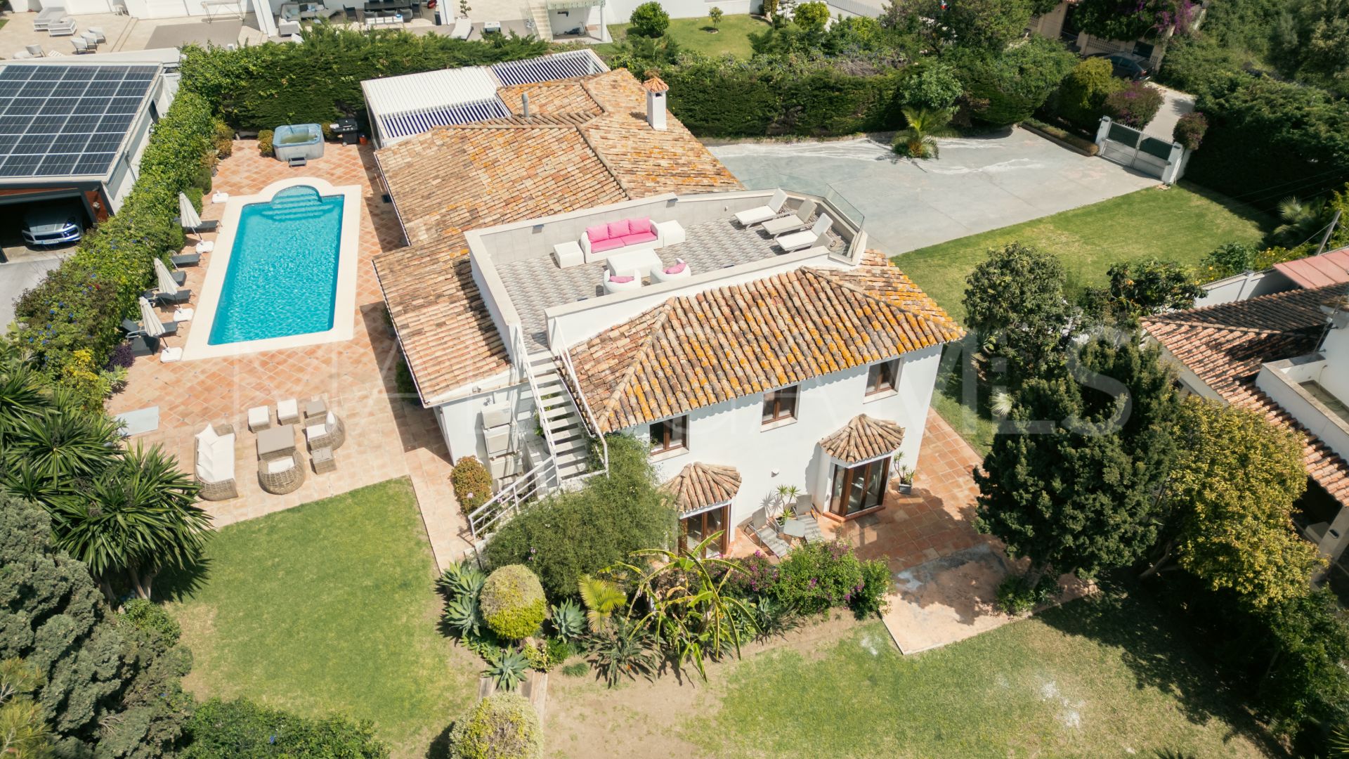 Villa for sale in Linda Vista Baja