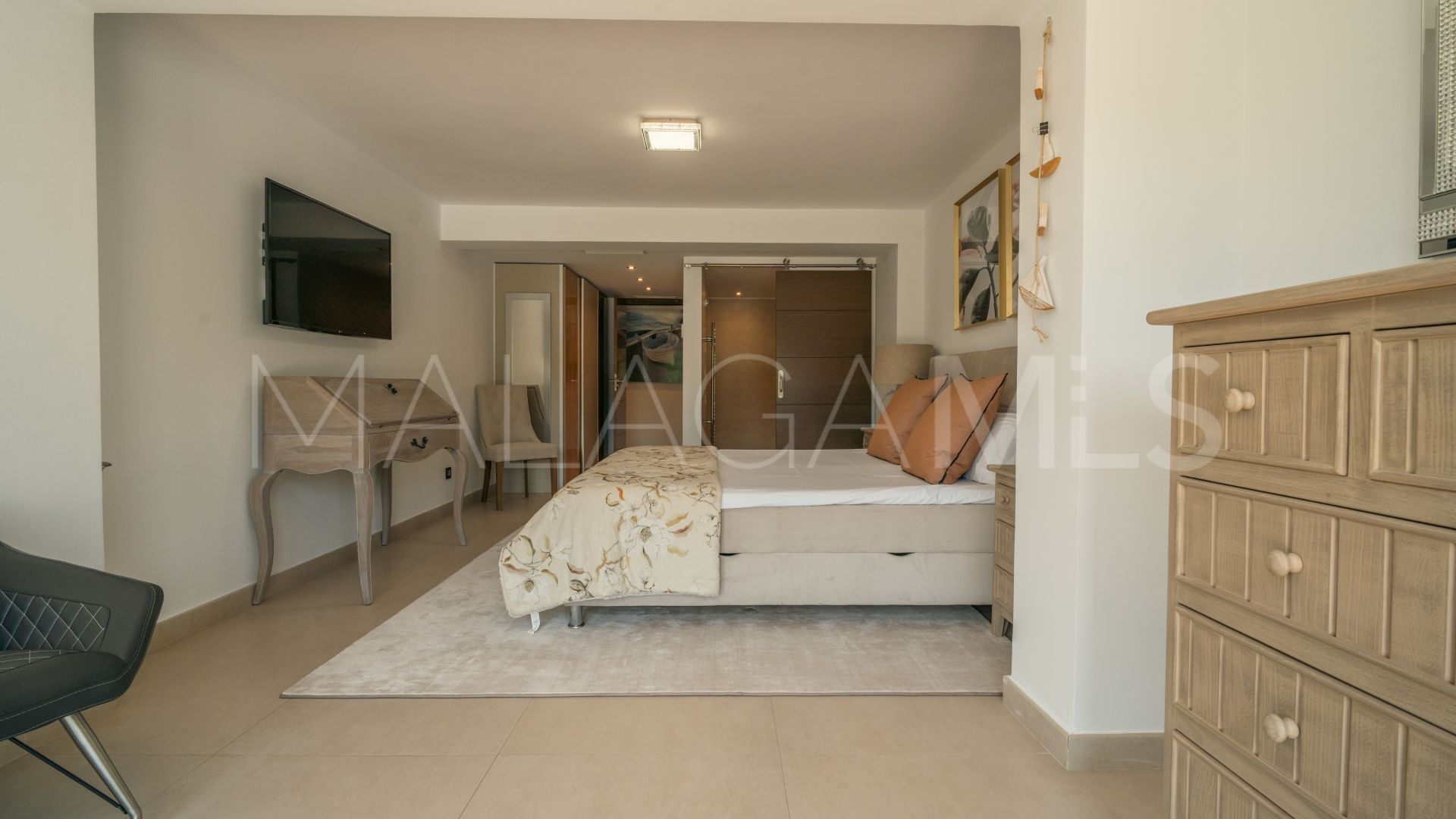 Villa for sale in Linda Vista Baja