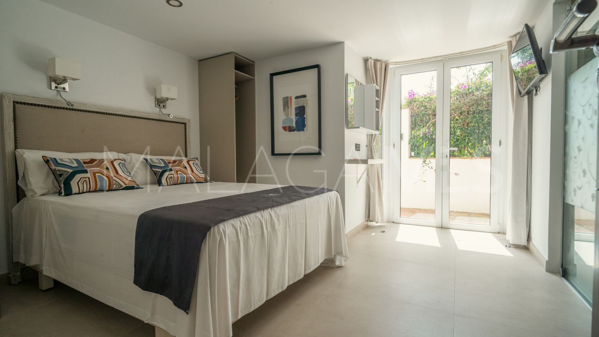 Villa for sale in Linda Vista Baja