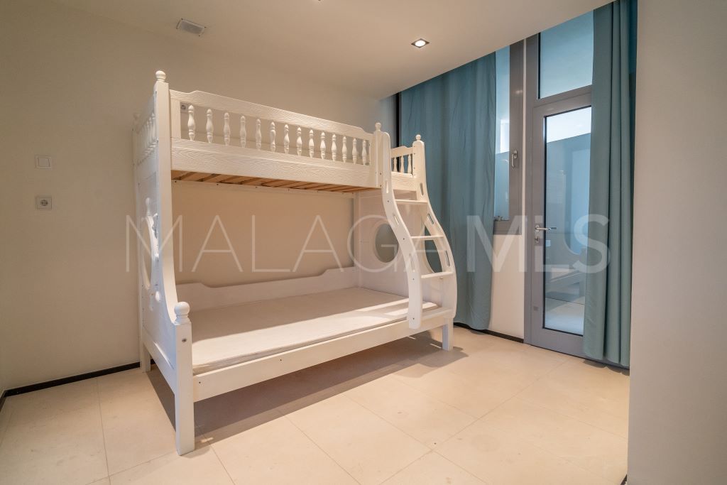 For sale town house in Sierra Blanca with 3 bedrooms