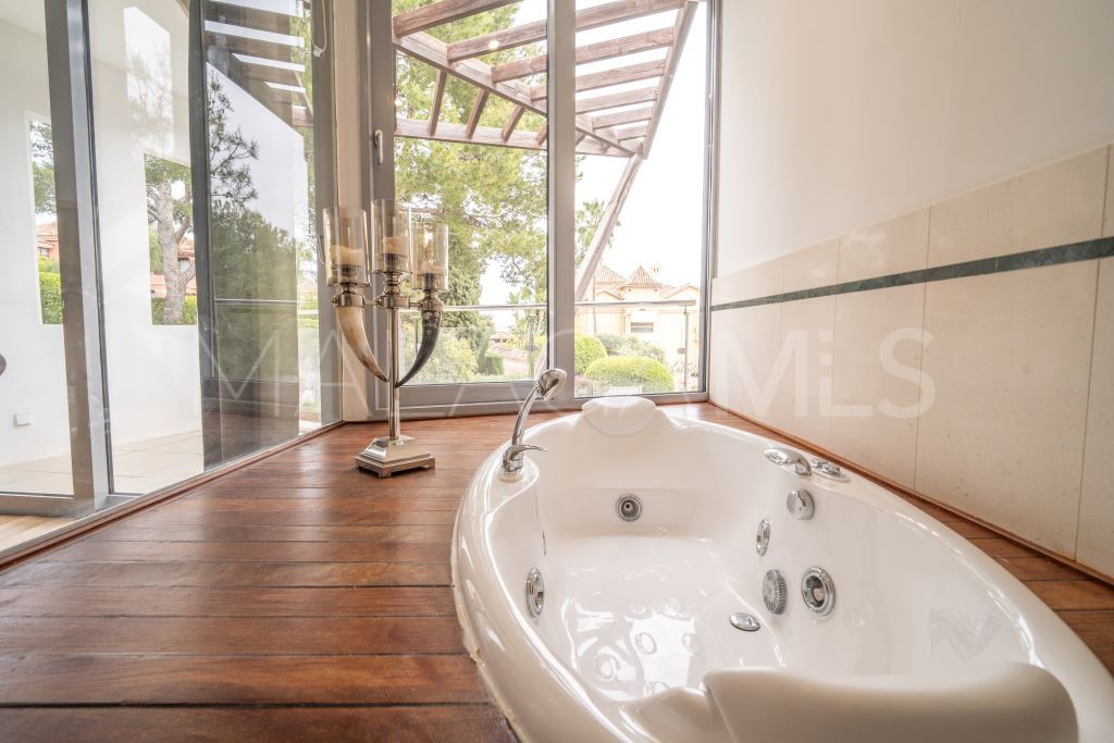 For sale town house in Sierra Blanca with 3 bedrooms