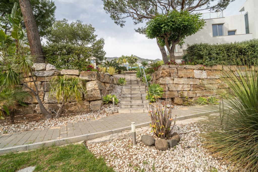 For sale town house in Sierra Blanca with 3 bedrooms