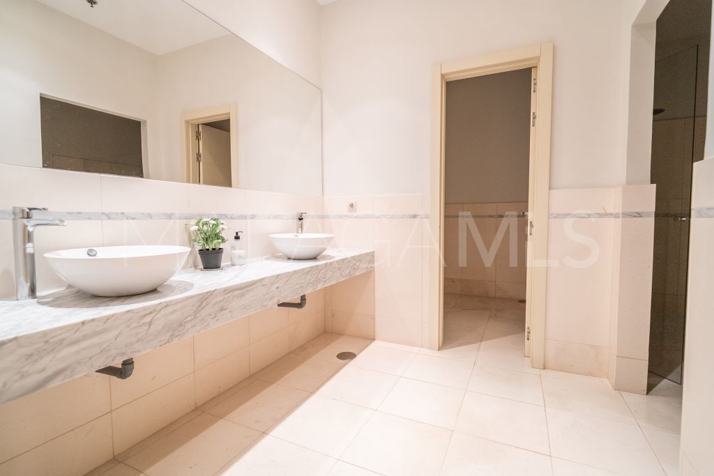 For sale town house in Sierra Blanca with 3 bedrooms