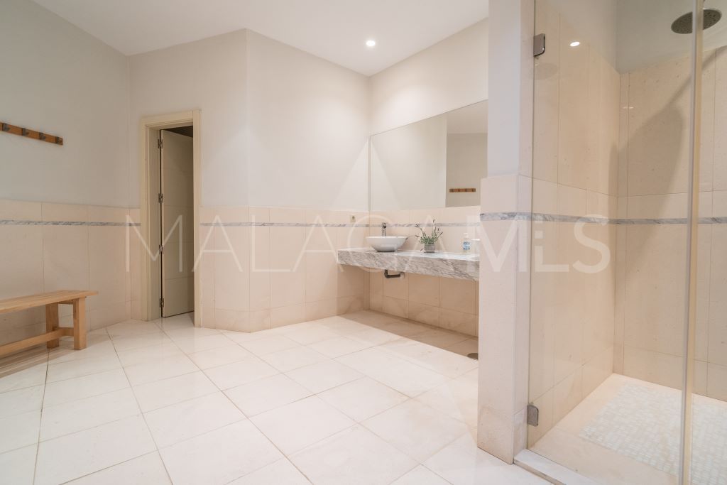 For sale town house in Sierra Blanca with 3 bedrooms