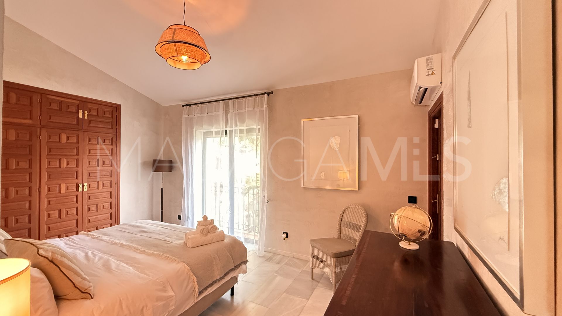 Villa for sale in El Paraiso
