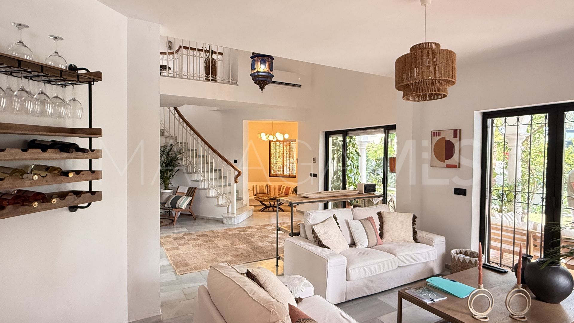 Villa for sale in El Paraiso