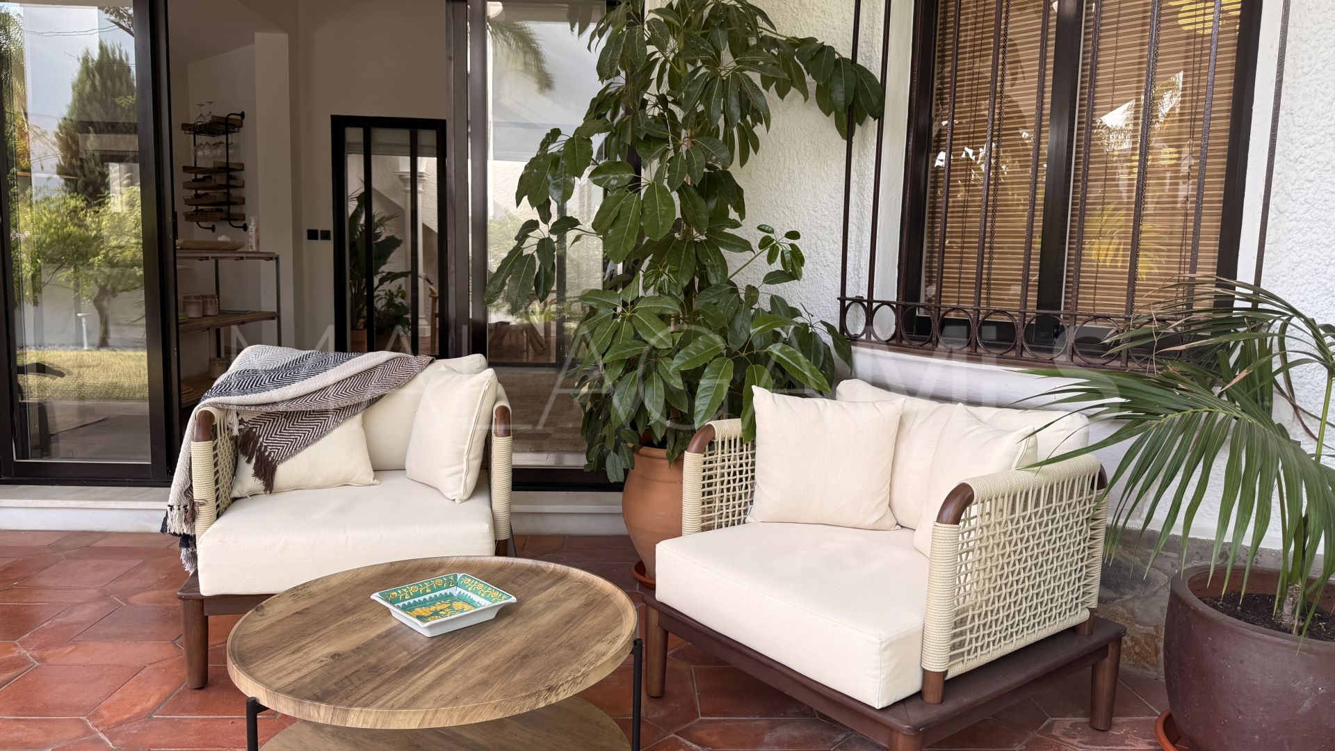 Villa for sale in El Paraiso