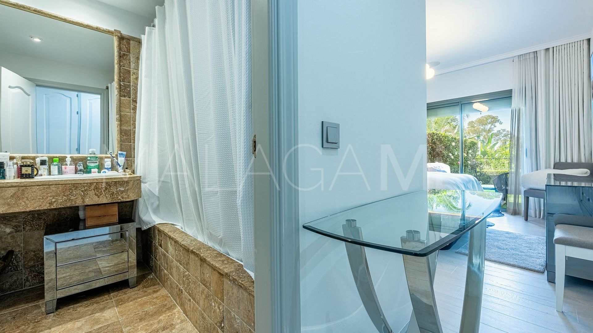 Markplanslägenhet for sale in Benatalaya