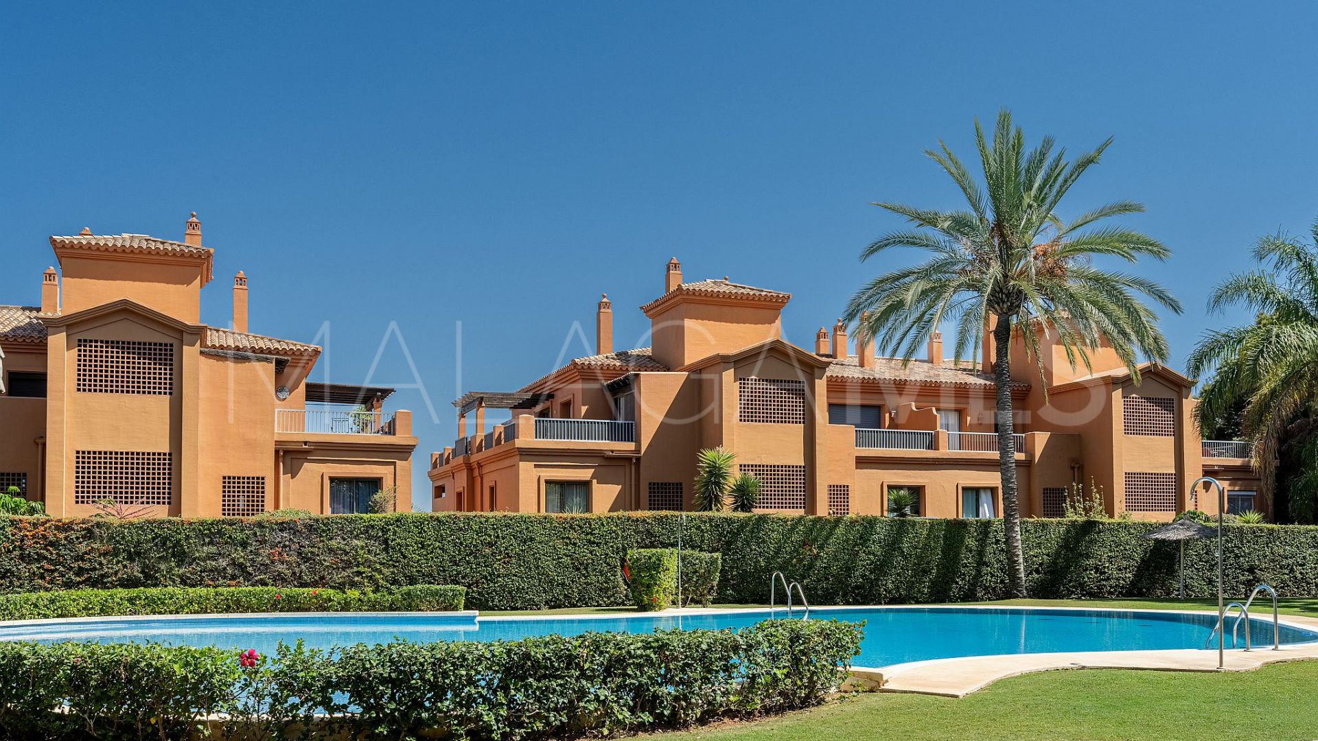 Markplanslägenhet for sale in Benatalaya