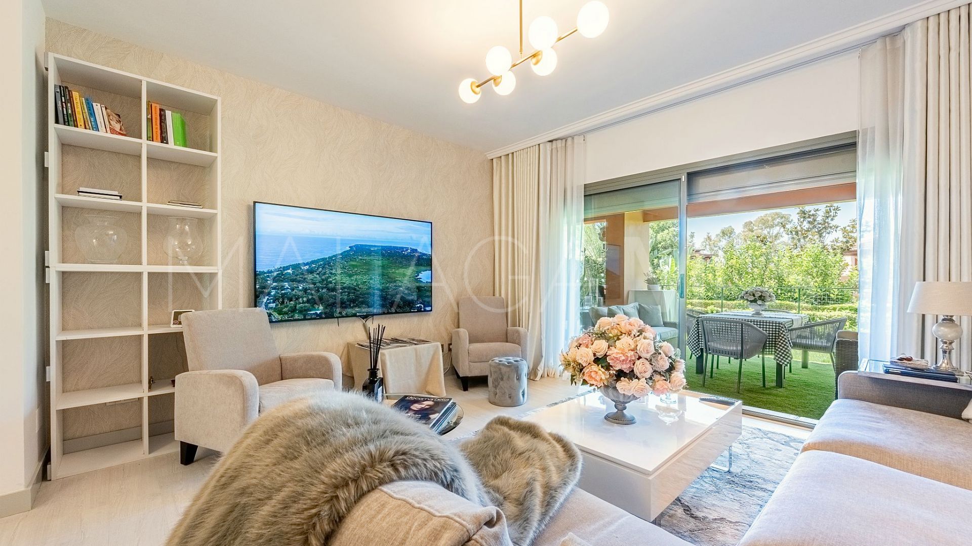 Markplanslägenhet for sale in Benatalaya