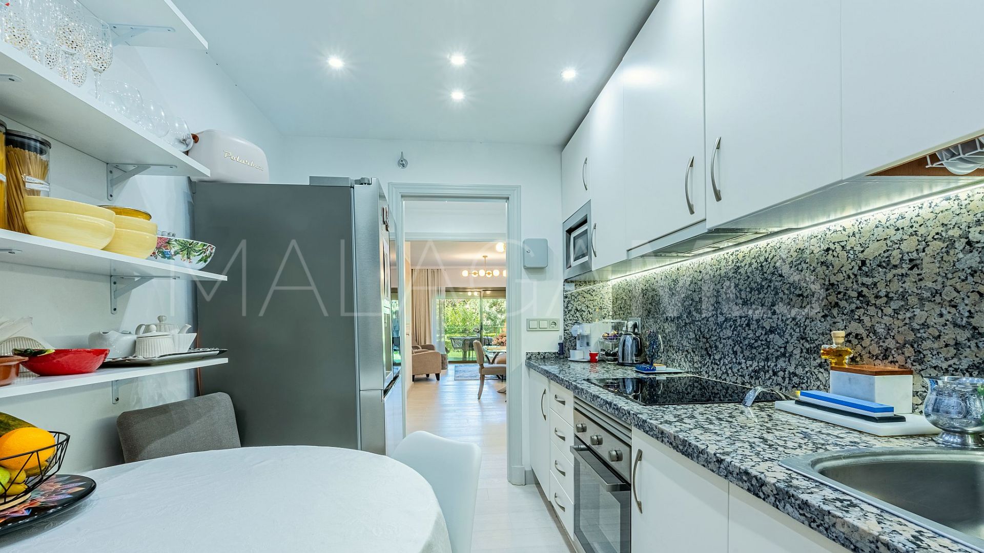 Markplanslägenhet for sale in Benatalaya