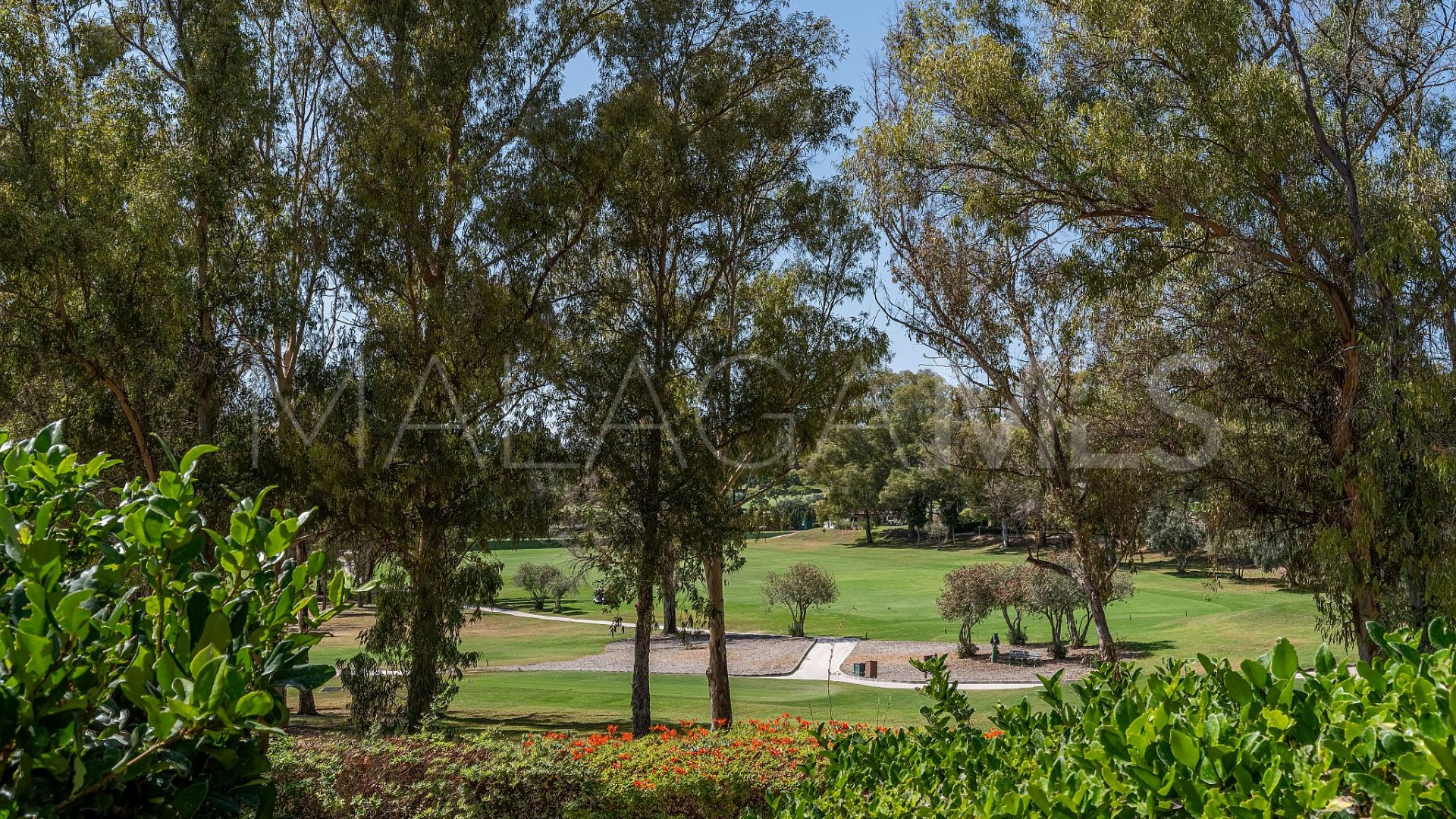 Markplanslägenhet for sale in Benatalaya