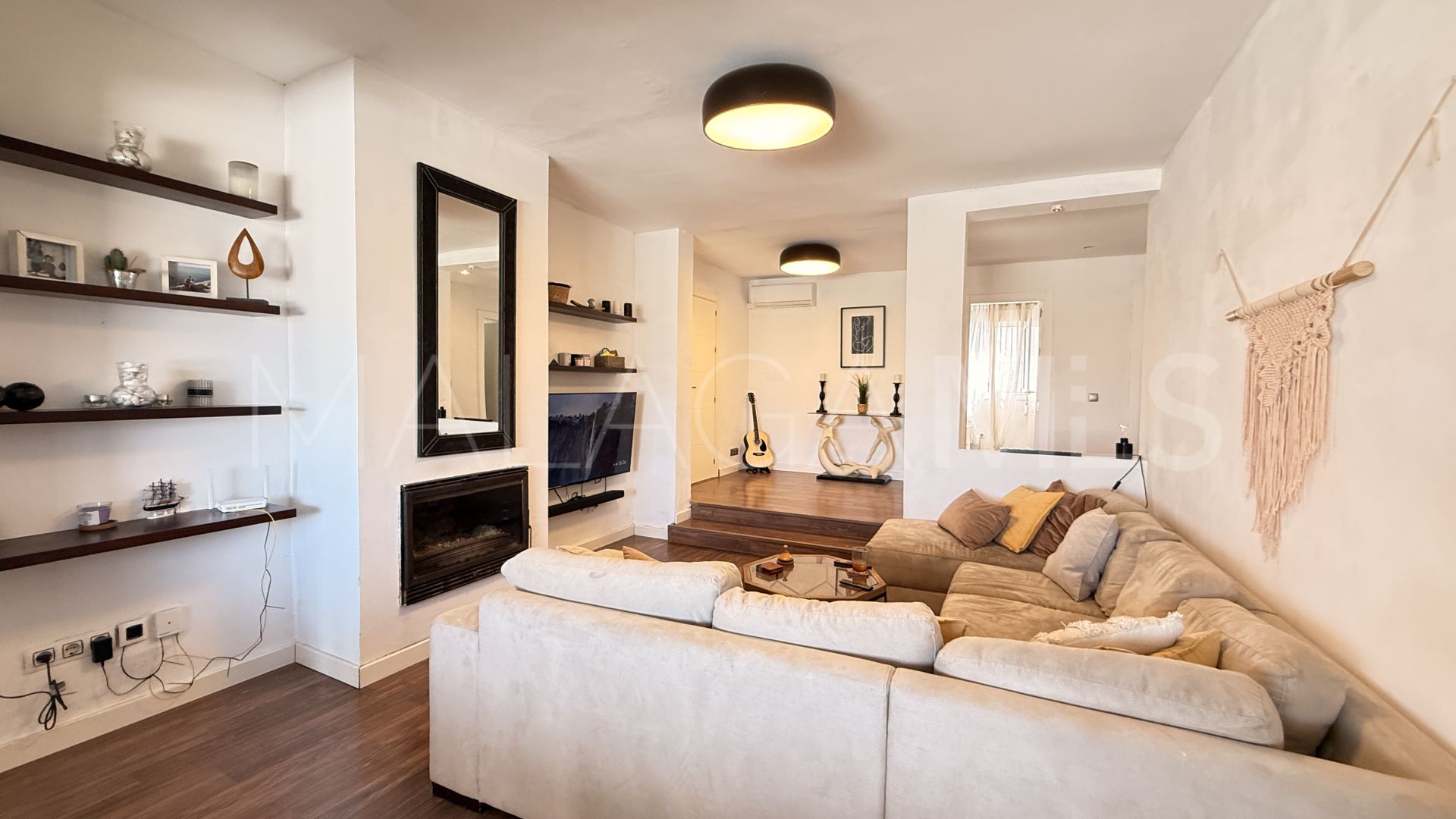 Maison de ville for sale in Princesa Kristina