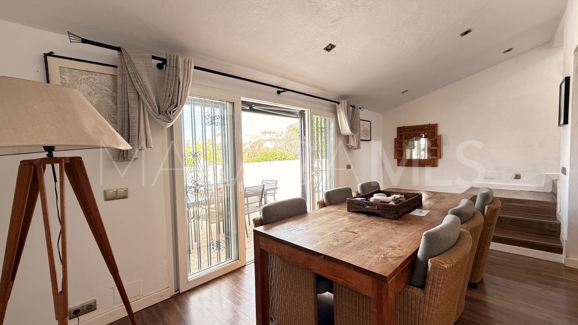 Maison de ville for sale in Princesa Kristina