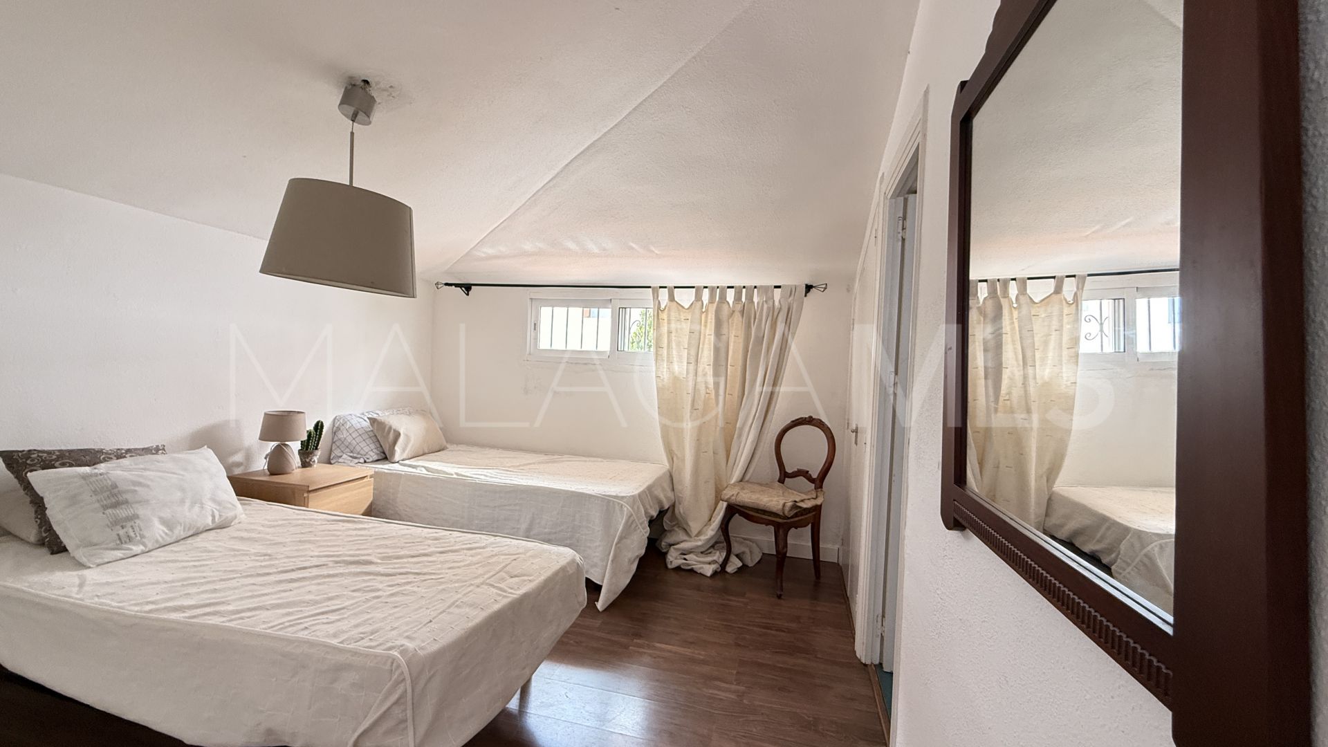 Maison de ville for sale in Princesa Kristina