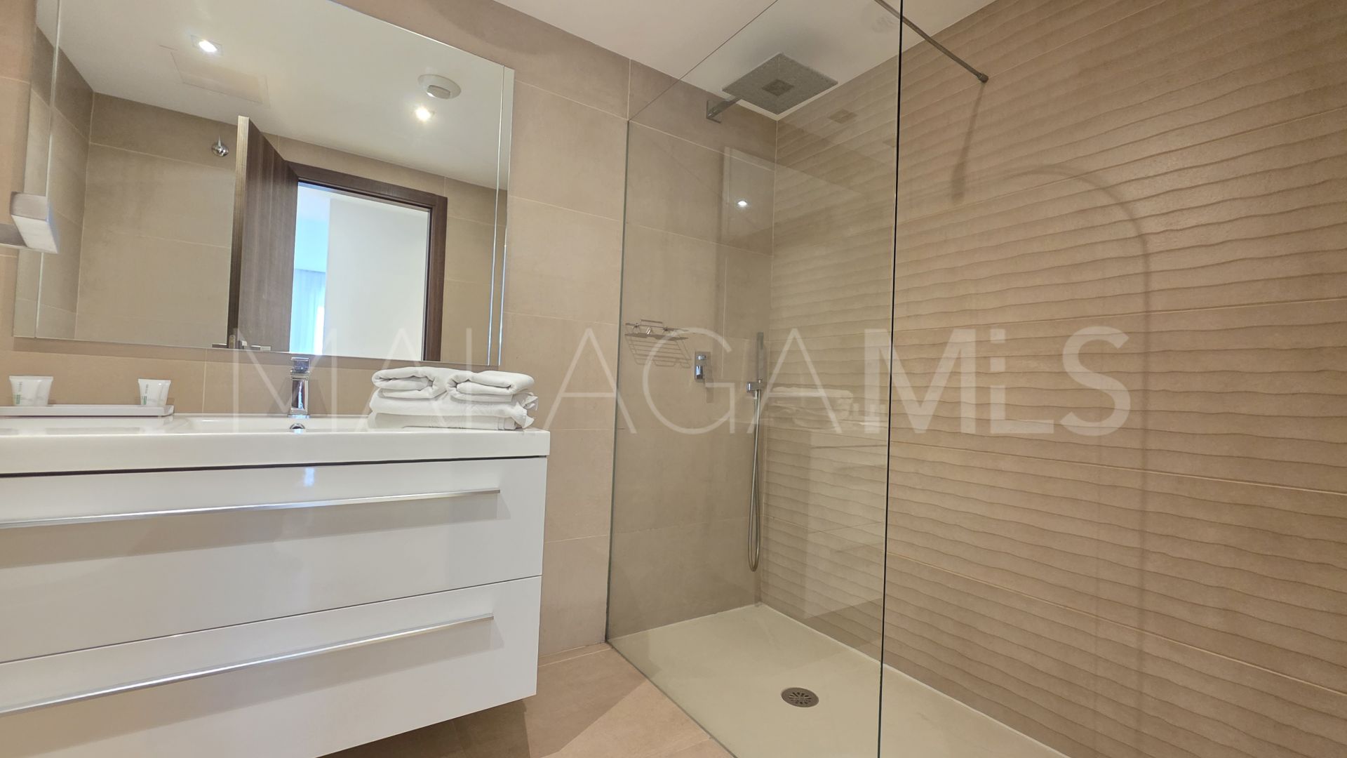 Buy apartment in San Pedro de Alcantara