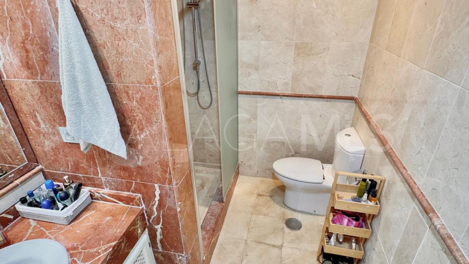 Markplanslägenhet for sale in Hacienda del Sol