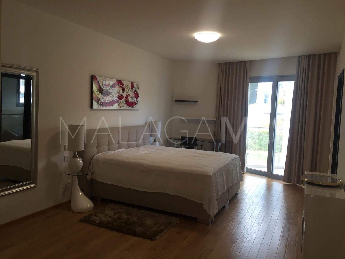 For sale Meisho Hills town house with 4 bedrooms