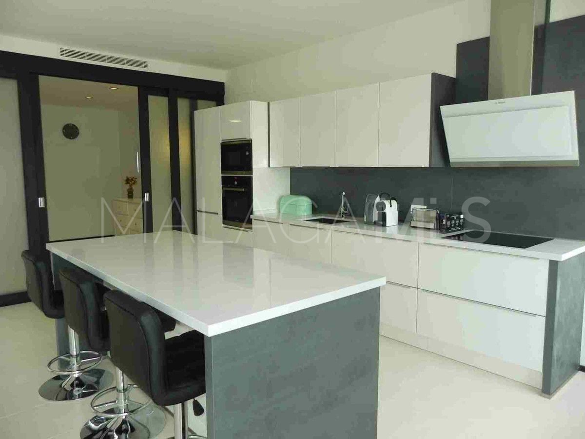 For sale Meisho Hills town house with 4 bedrooms