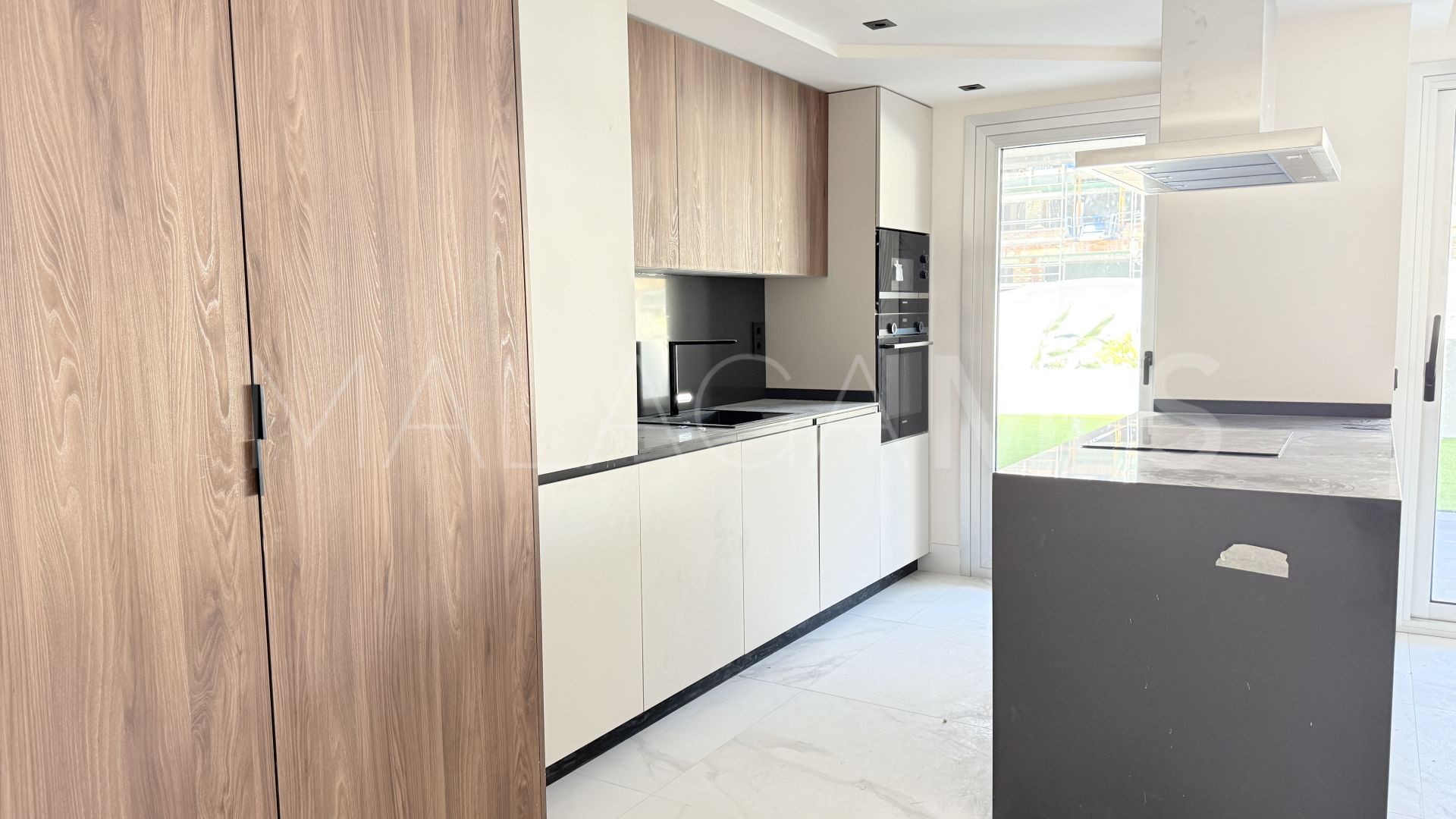San Pedro de Alcantara, apartamento planta baja for sale de 3 bedrooms