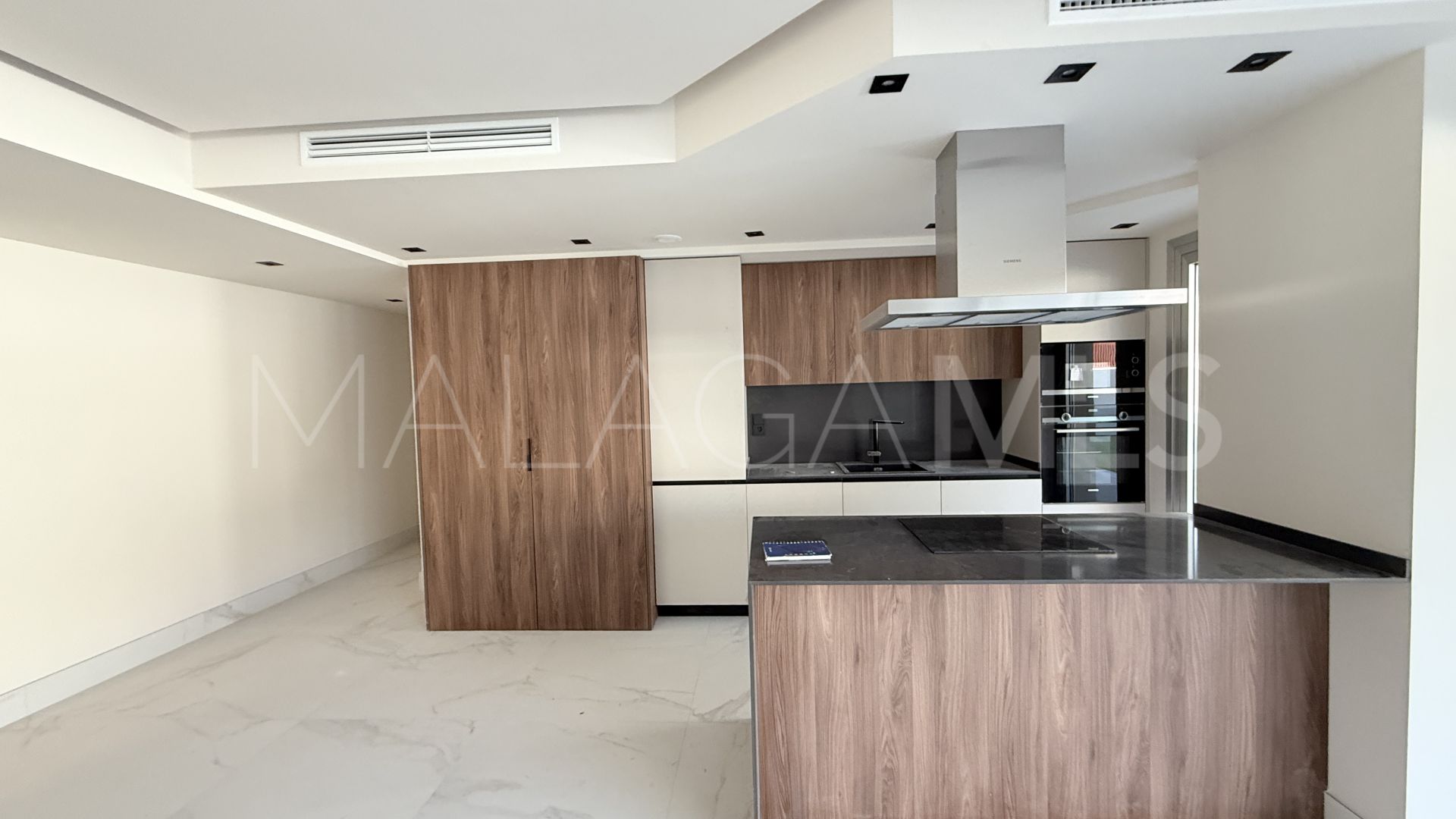 San Pedro de Alcantara, apartamento planta baja for sale de 3 bedrooms