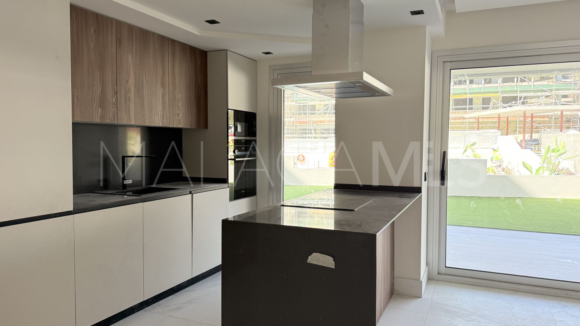 San Pedro de Alcantara, apartamento planta baja for sale de 3 bedrooms