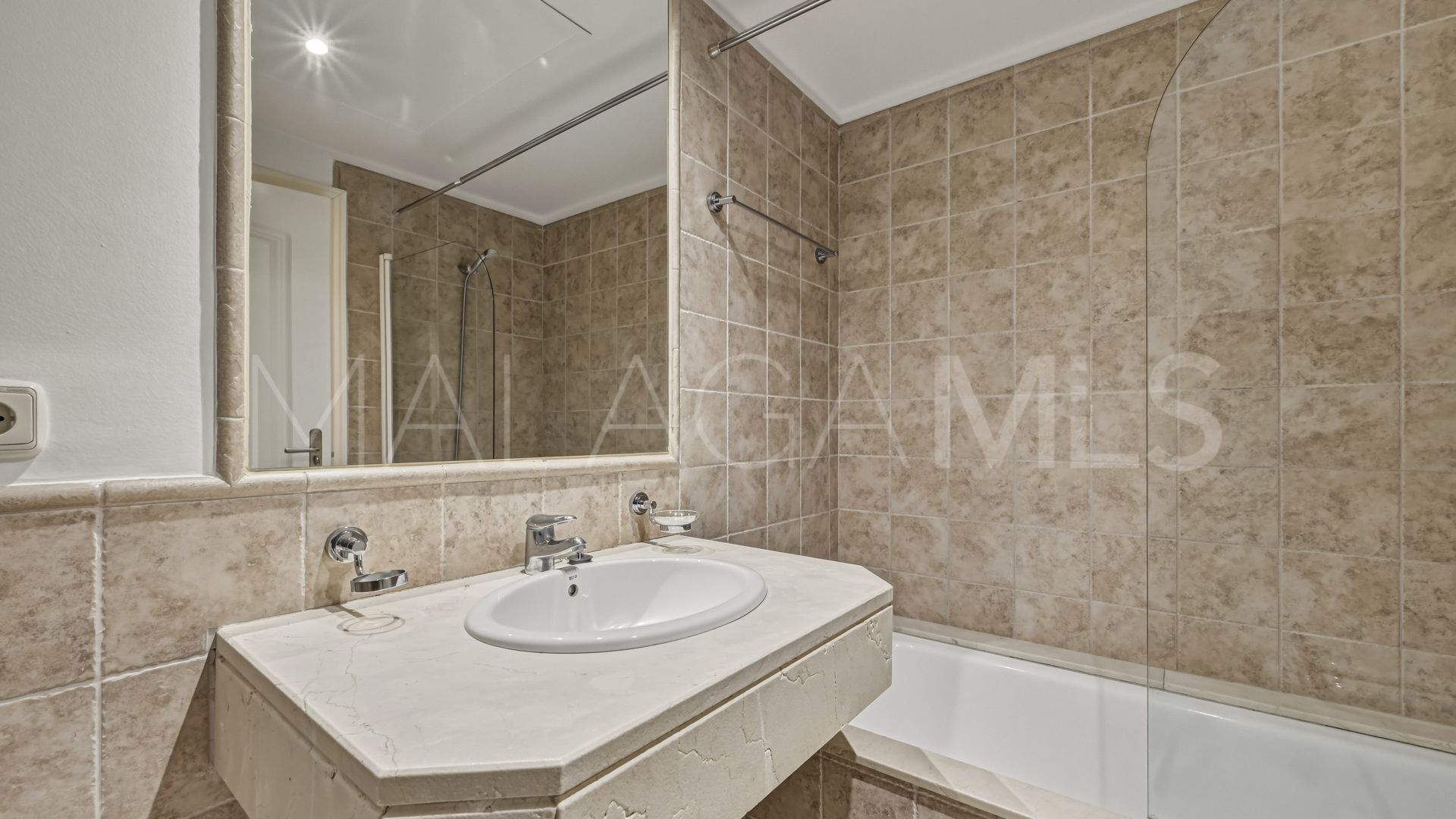 Buy apartamento planta baja de 2 bedrooms in Benatalaya
