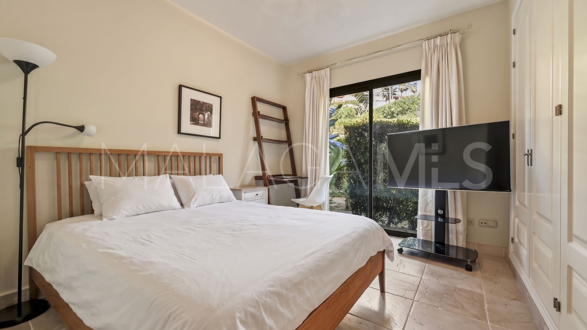 Buy apartamento planta baja de 2 bedrooms in Benatalaya