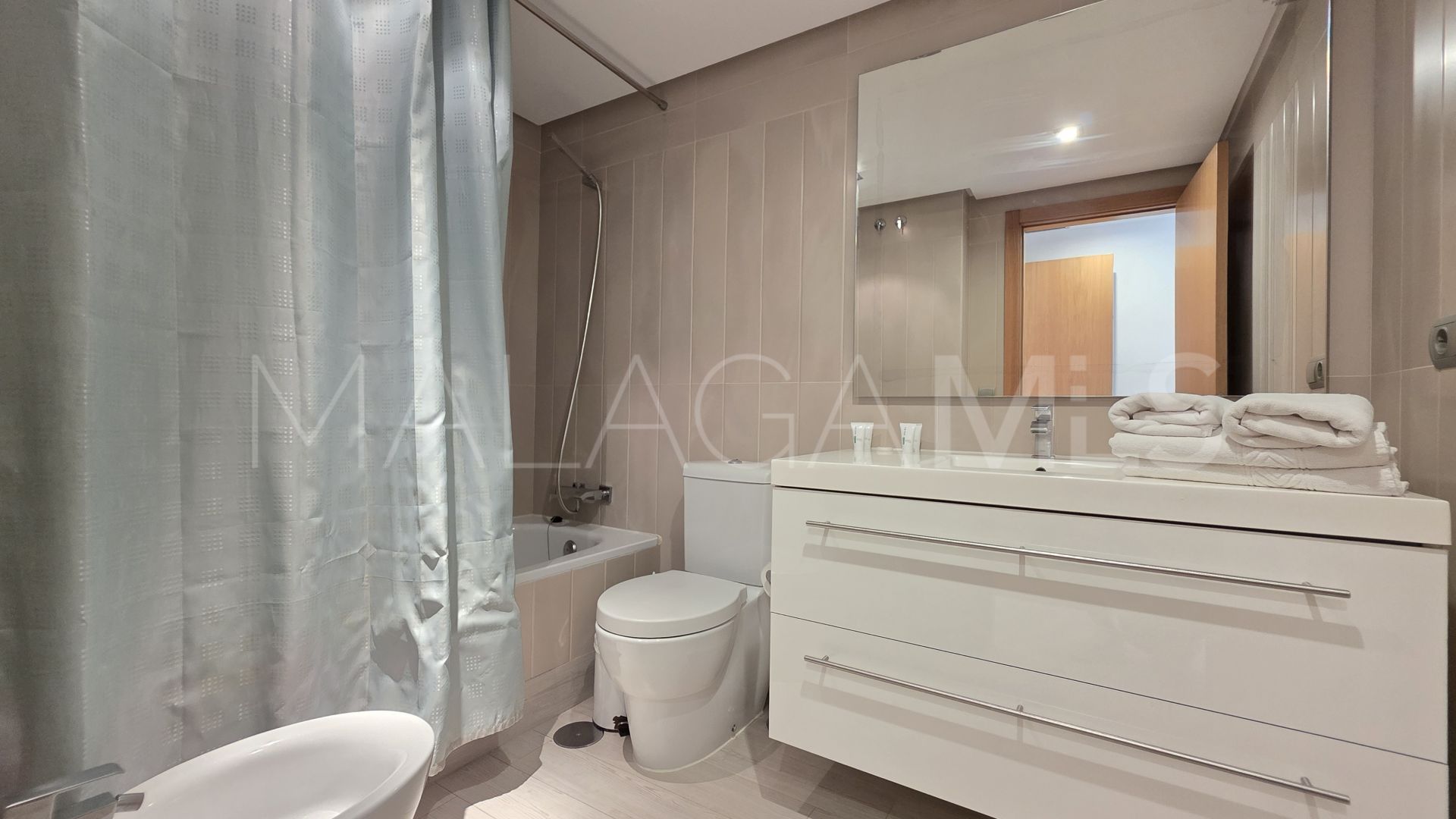 Duplex penthouse for sale in San Pedro Playa