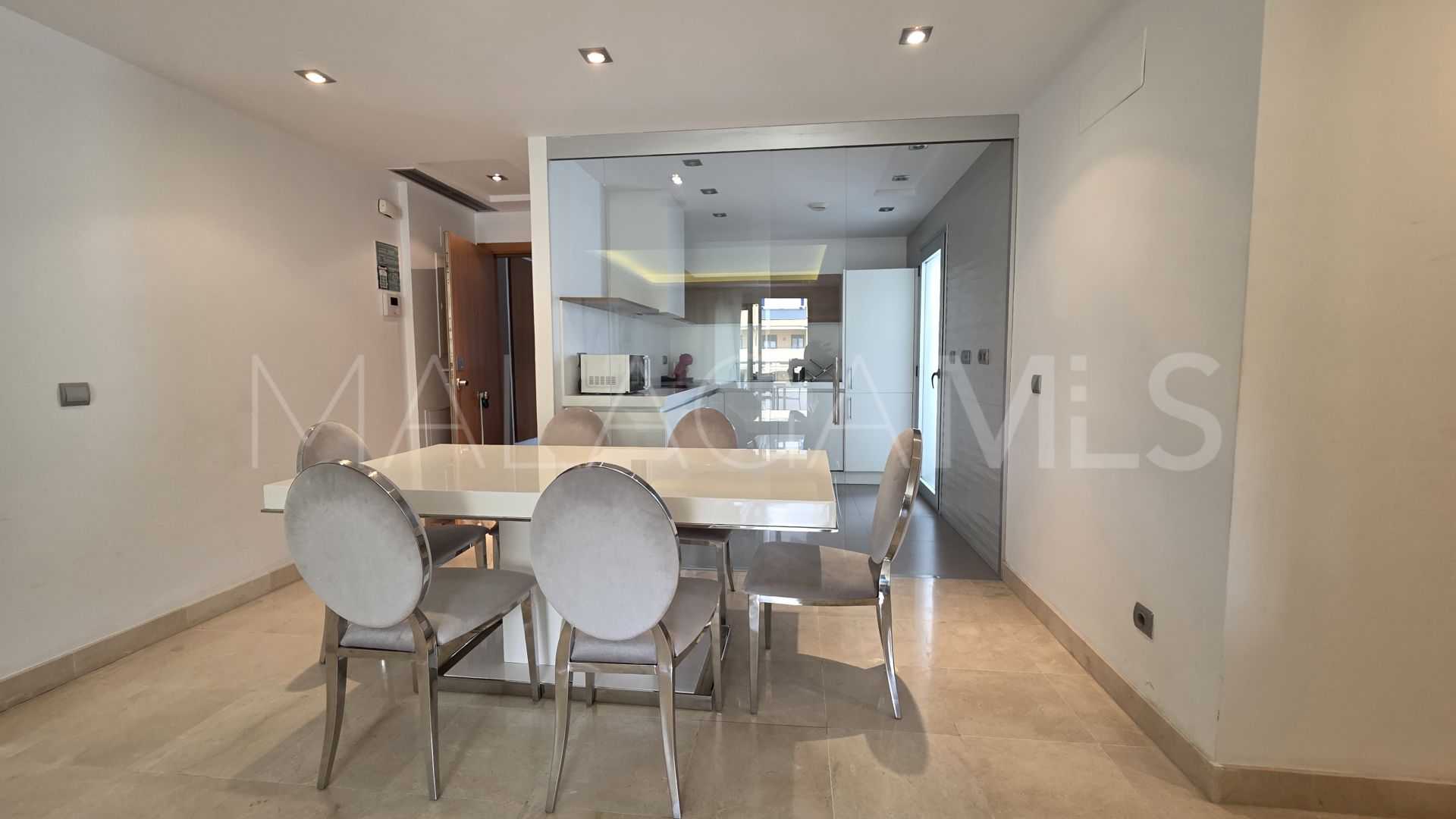 Duplex penthouse for sale in San Pedro Playa