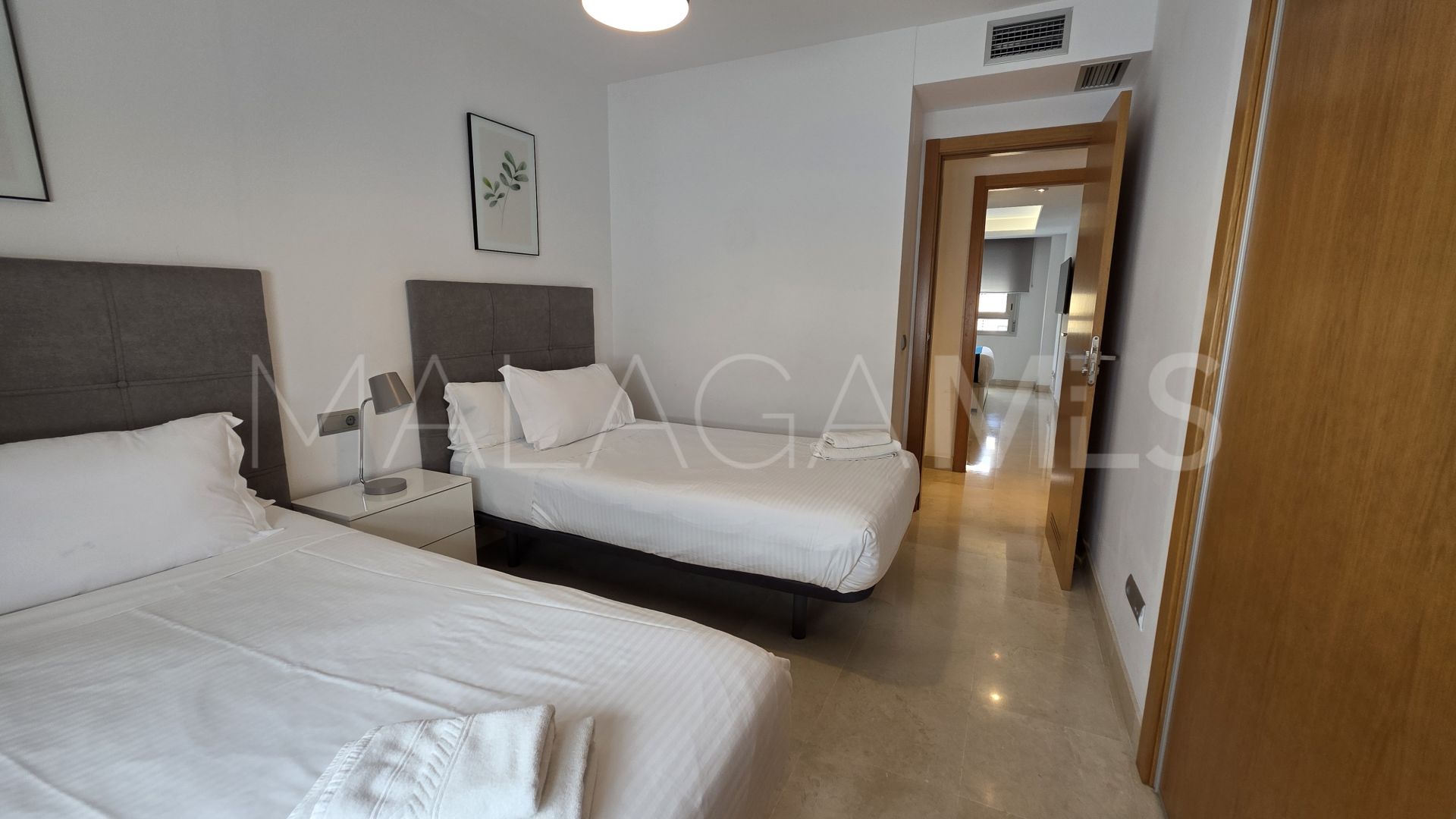 Duplex penthouse for sale in San Pedro Playa