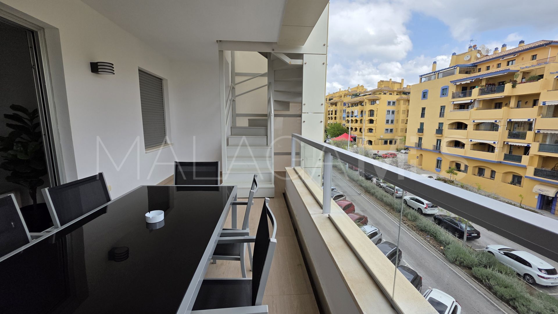 Duplex penthouse for sale in San Pedro Playa