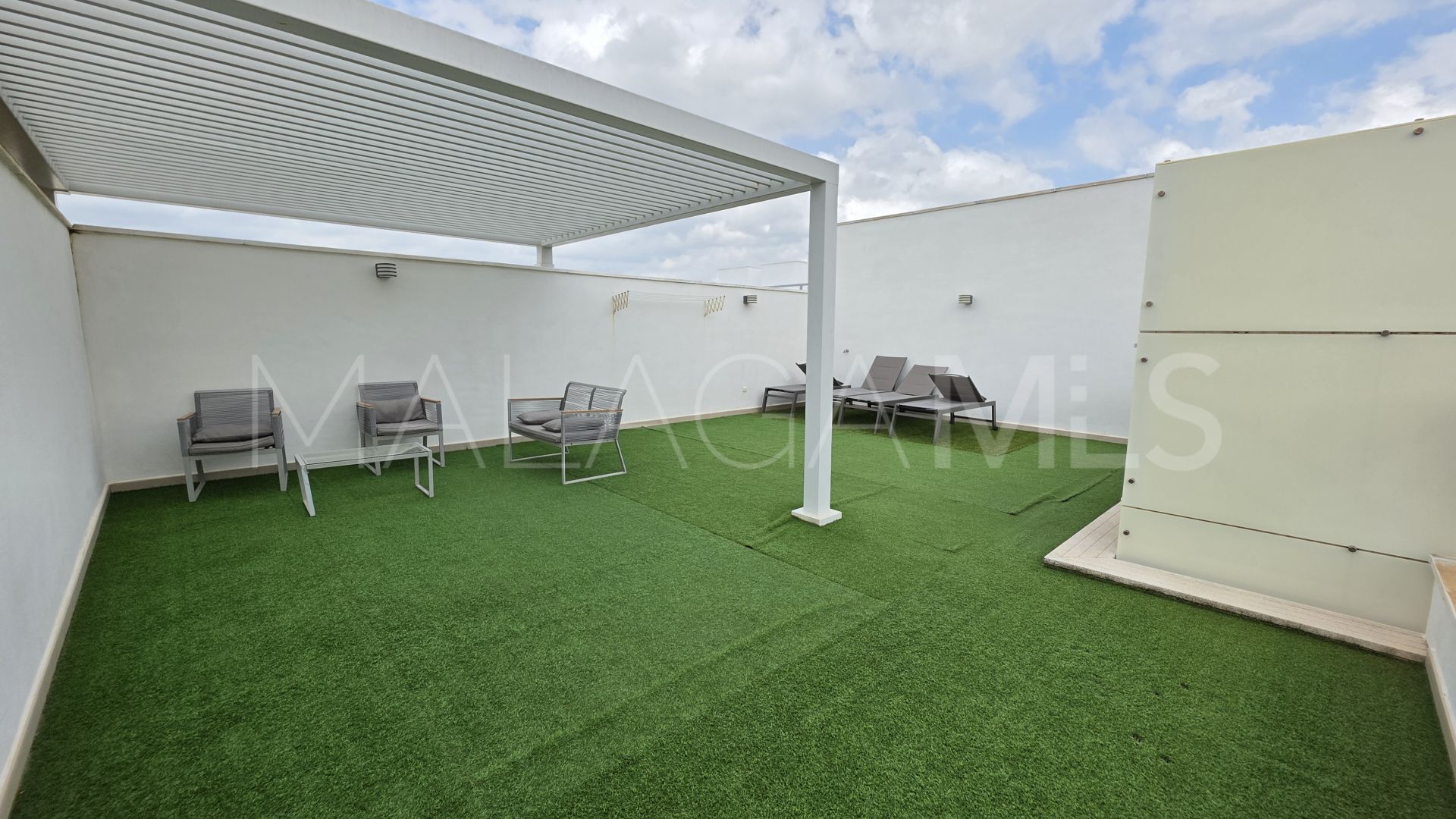 Duplex penthouse for sale in San Pedro Playa