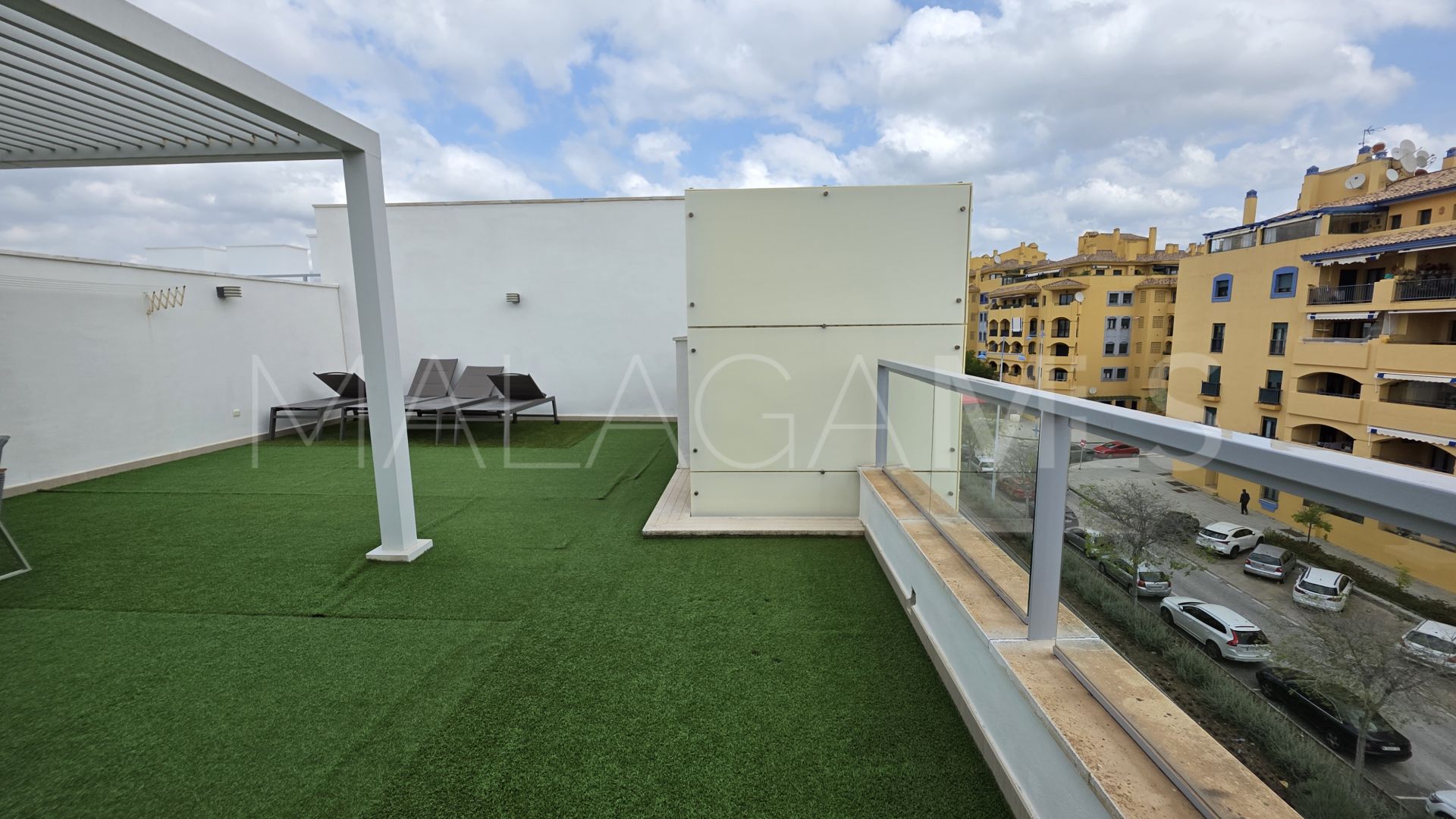 Duplex penthouse for sale in San Pedro Playa