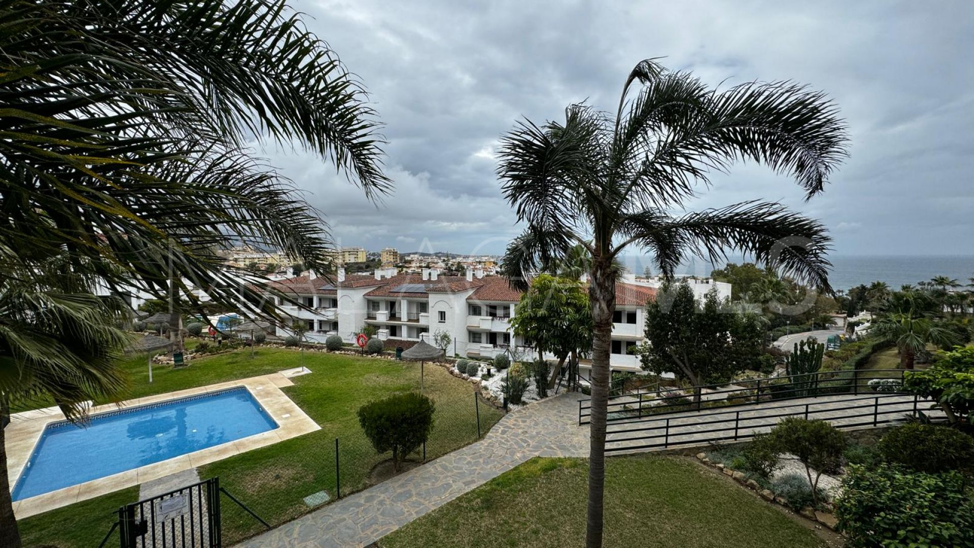 For sale 2 bedrooms apartment in Riviera del Sol