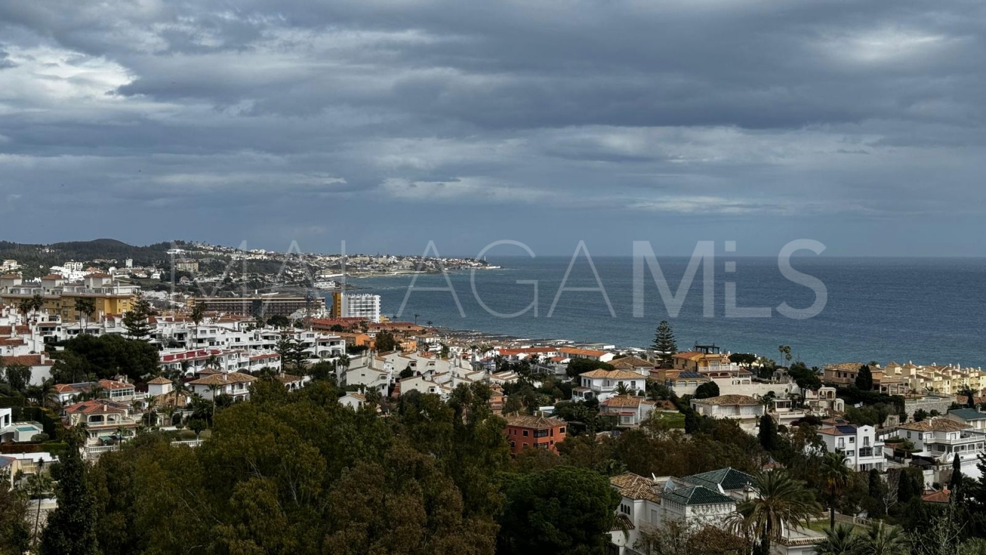 For sale 2 bedrooms apartment in Riviera del Sol