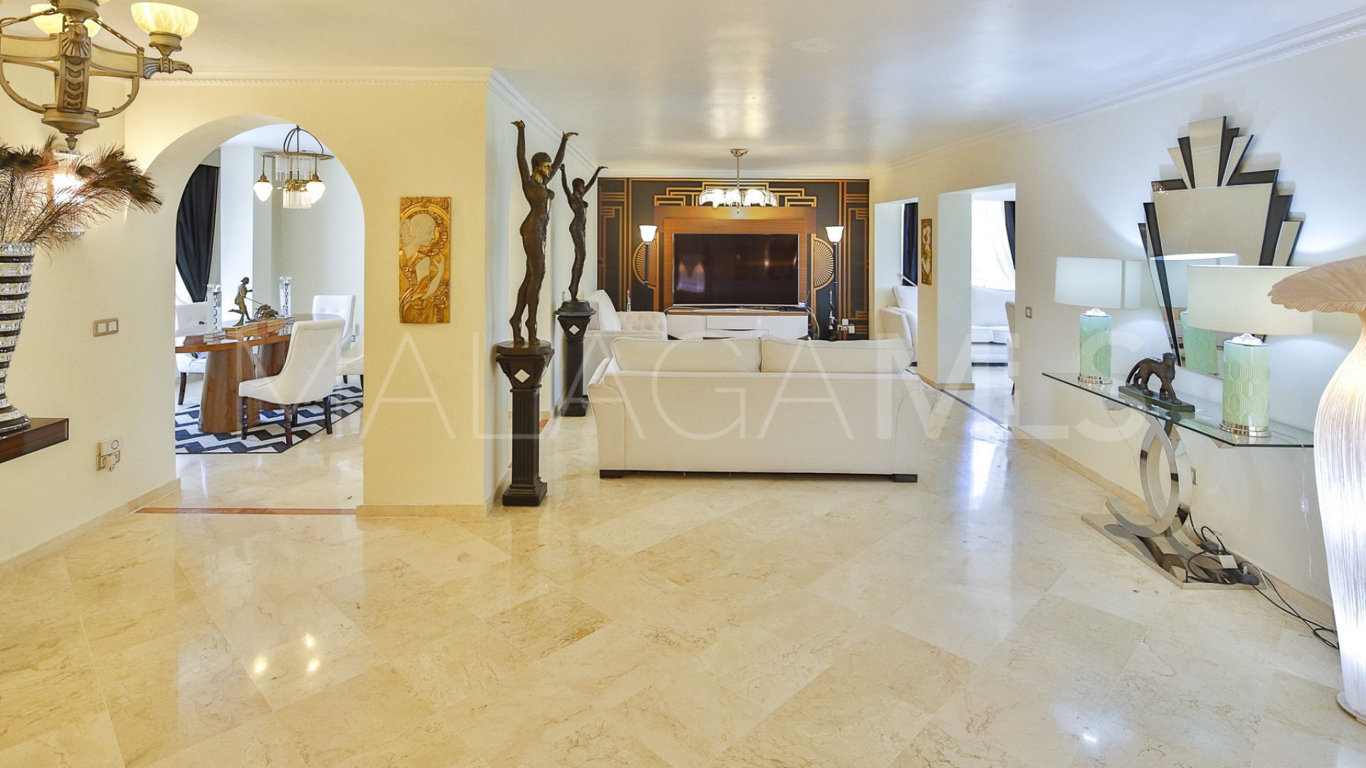Duplex penthouse for sale in Guadalmina Alta