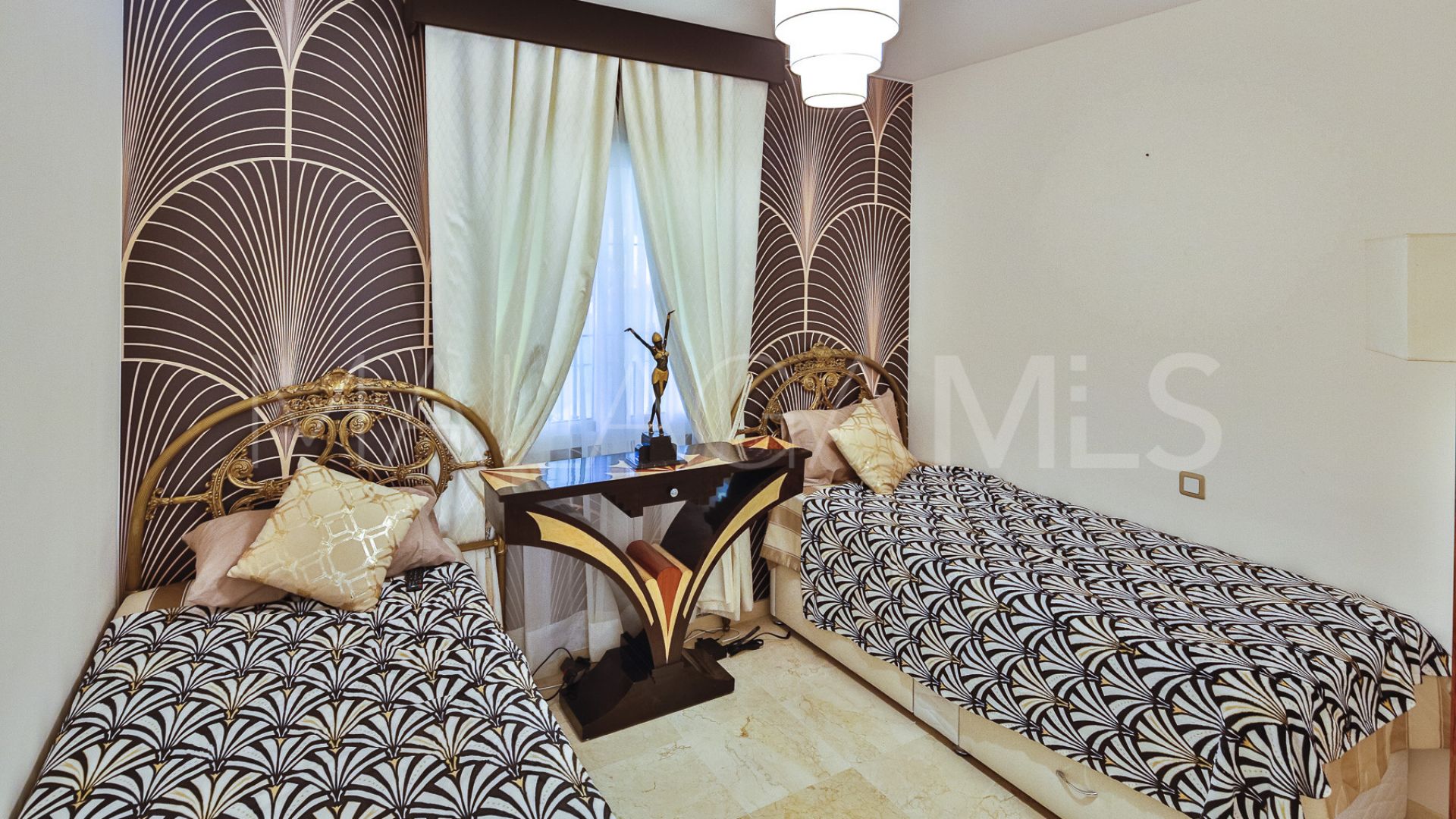 Duplex penthouse for sale in Guadalmina Alta